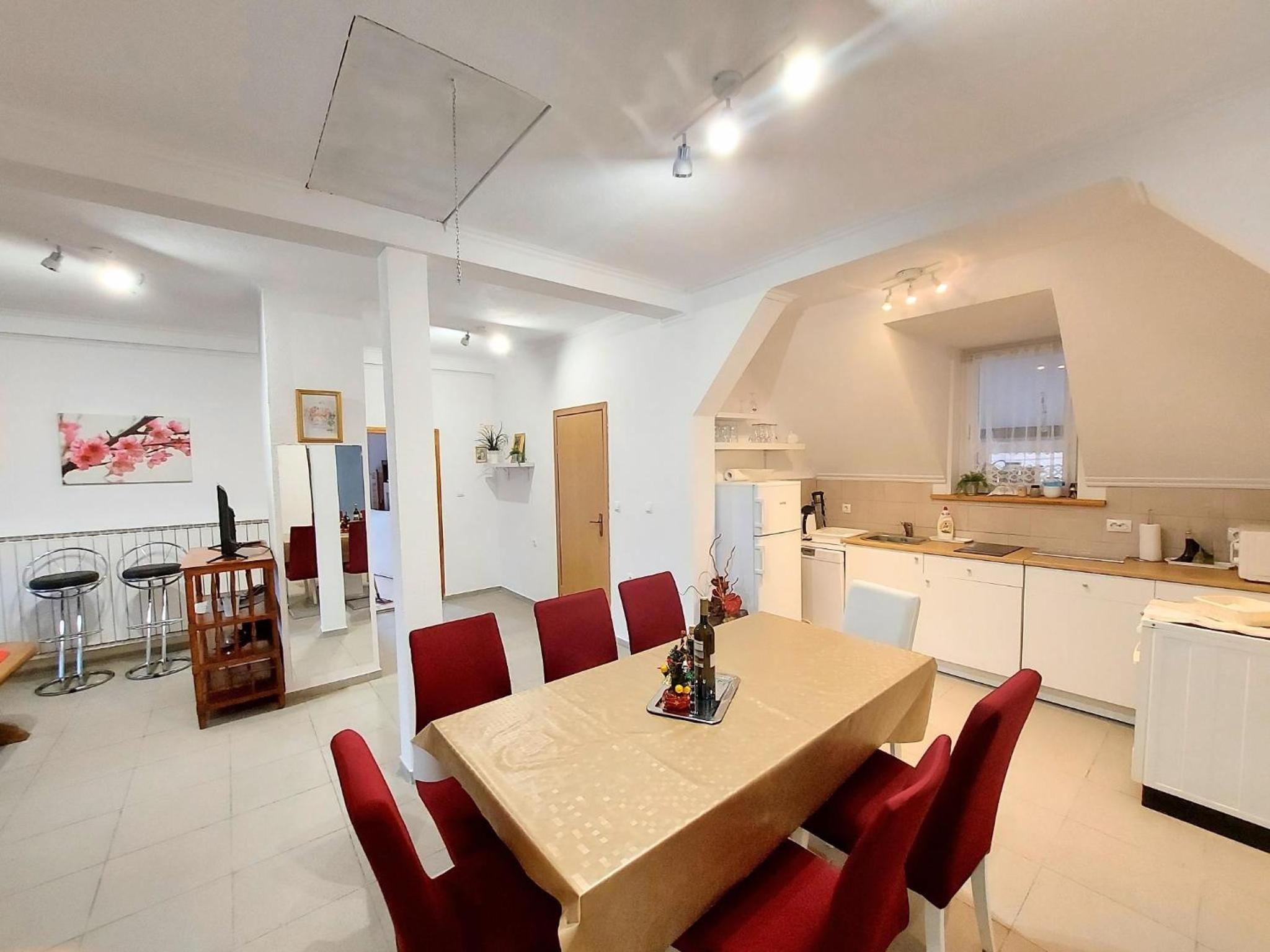 Apartman Jezerane view 4