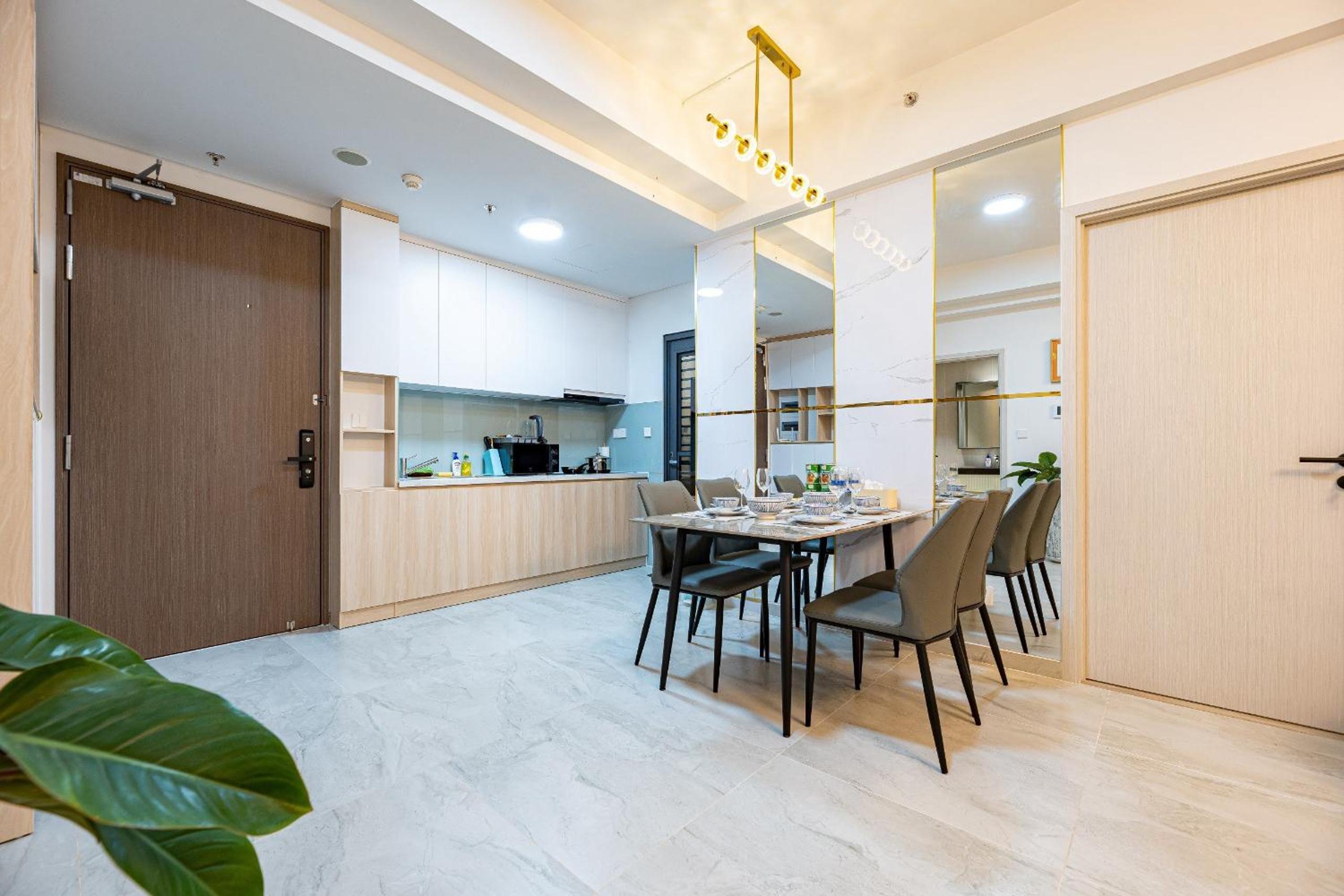Cardinal Court Phu My Hung near SECC & Crescent