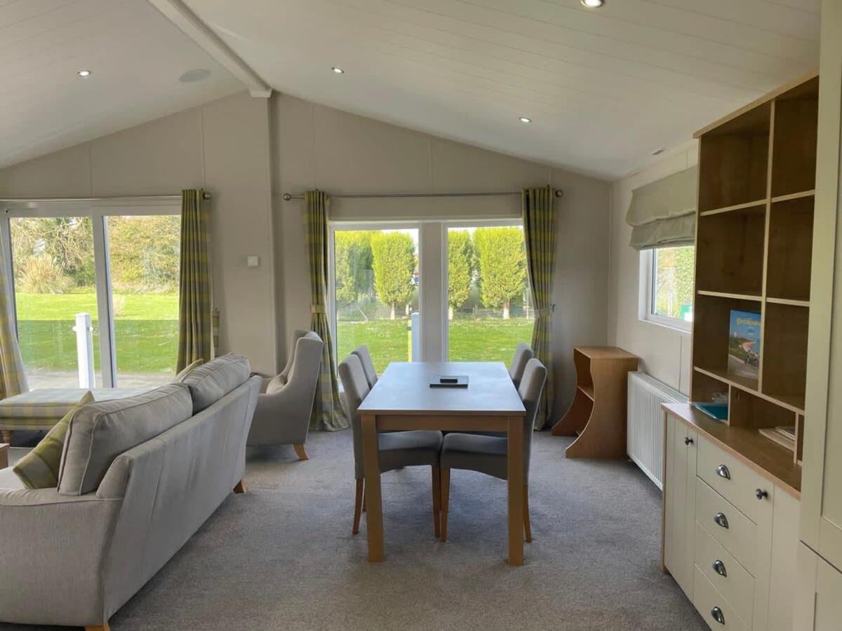 42 Woodland Walk Pevensey Bay Holiday Park sleeps 6 view 3