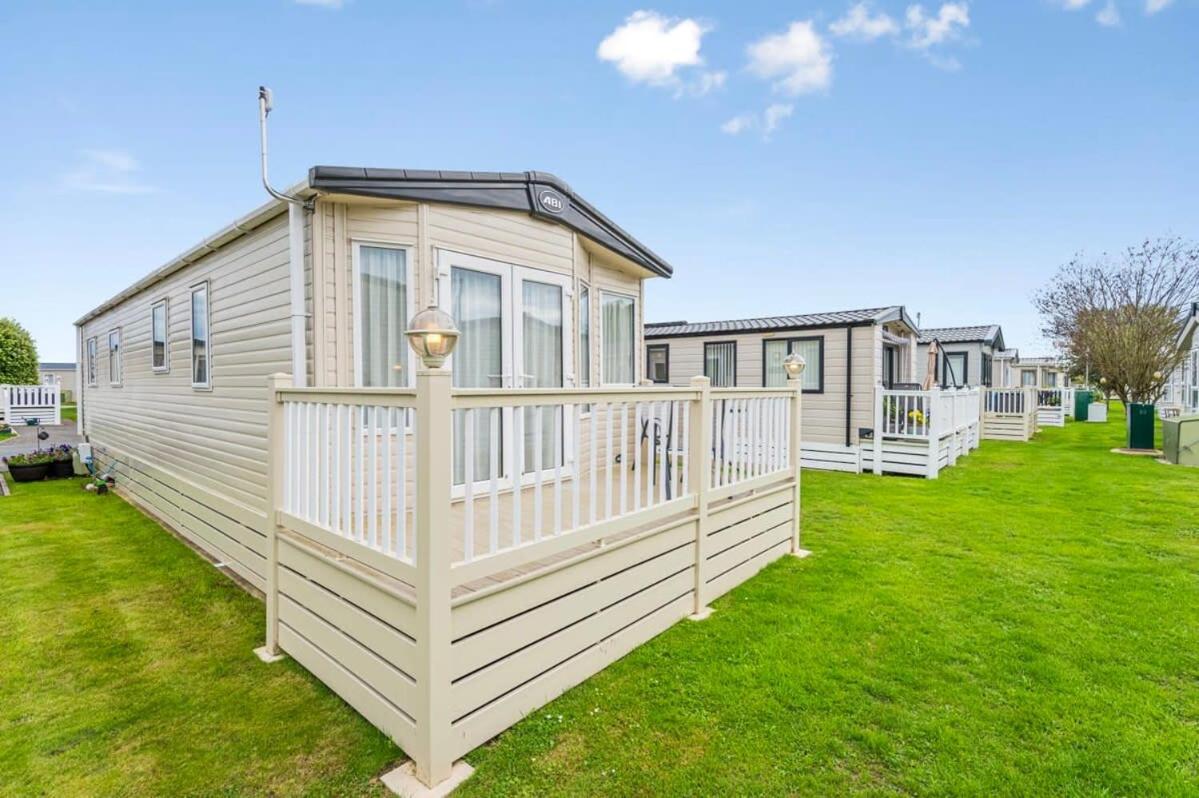 Your Ultimate Holiday Rental at Pevensey Bay 35 Woodland Walk
