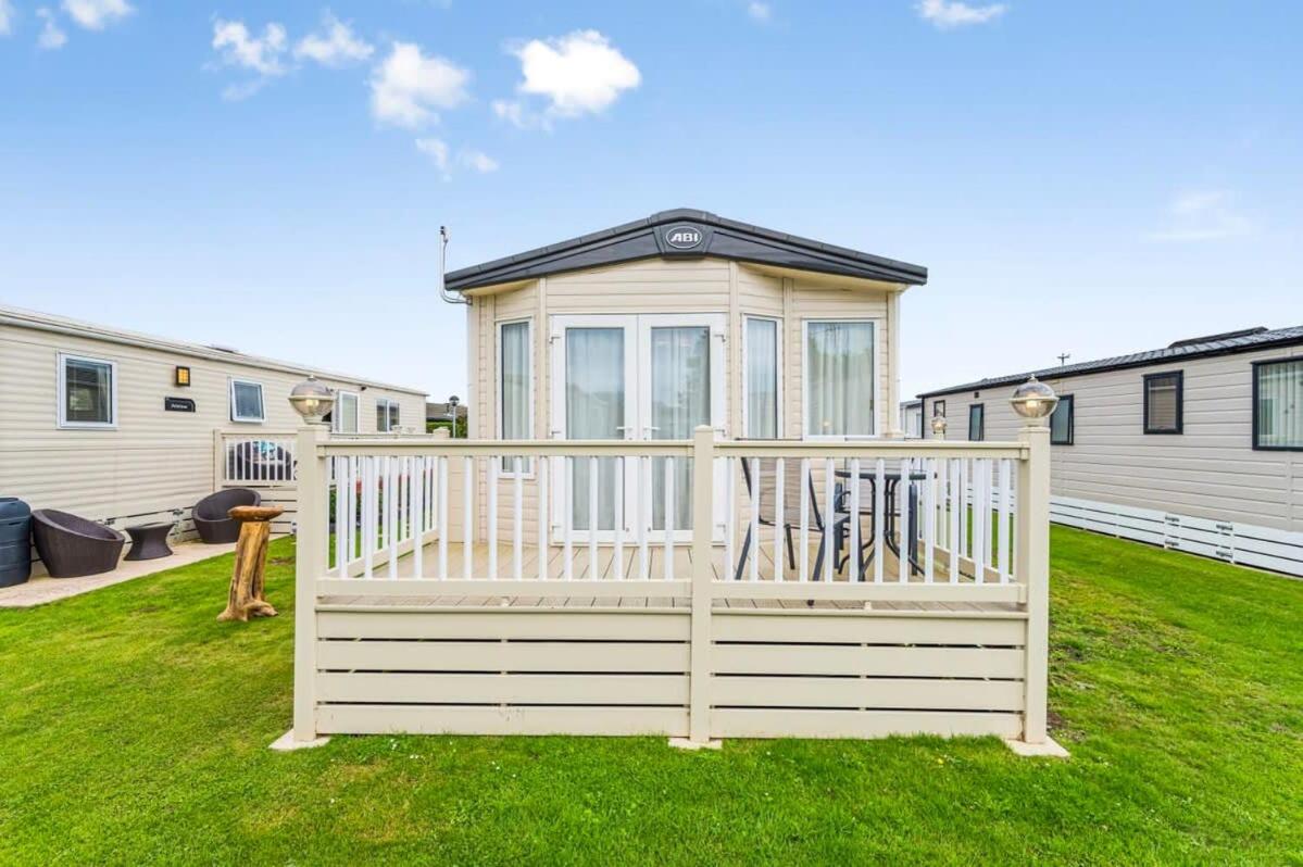 Your Ultimate Holiday Rental at Pevensey Bay 35 Woodland Walk