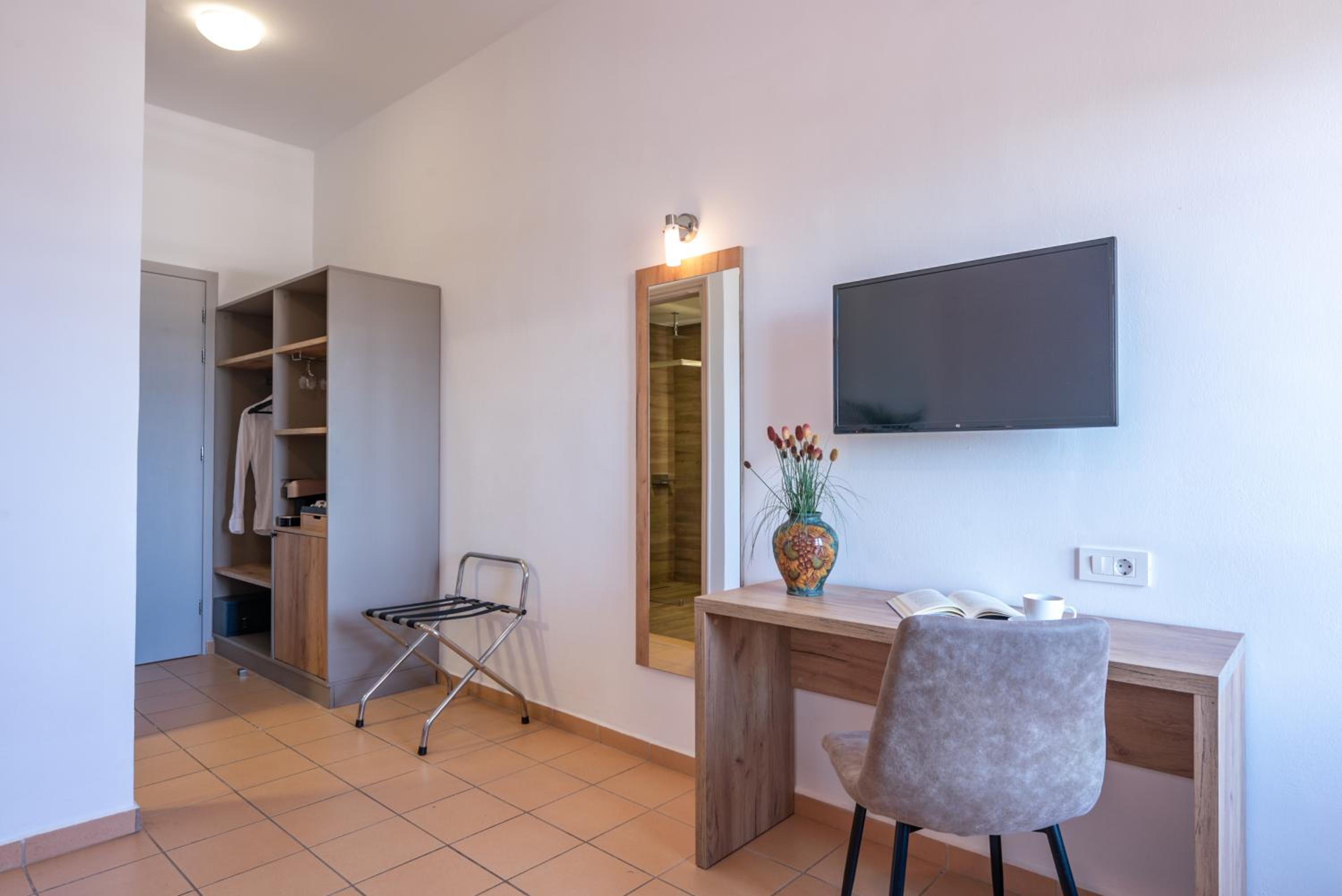 Kaliviani Traditional Hotel