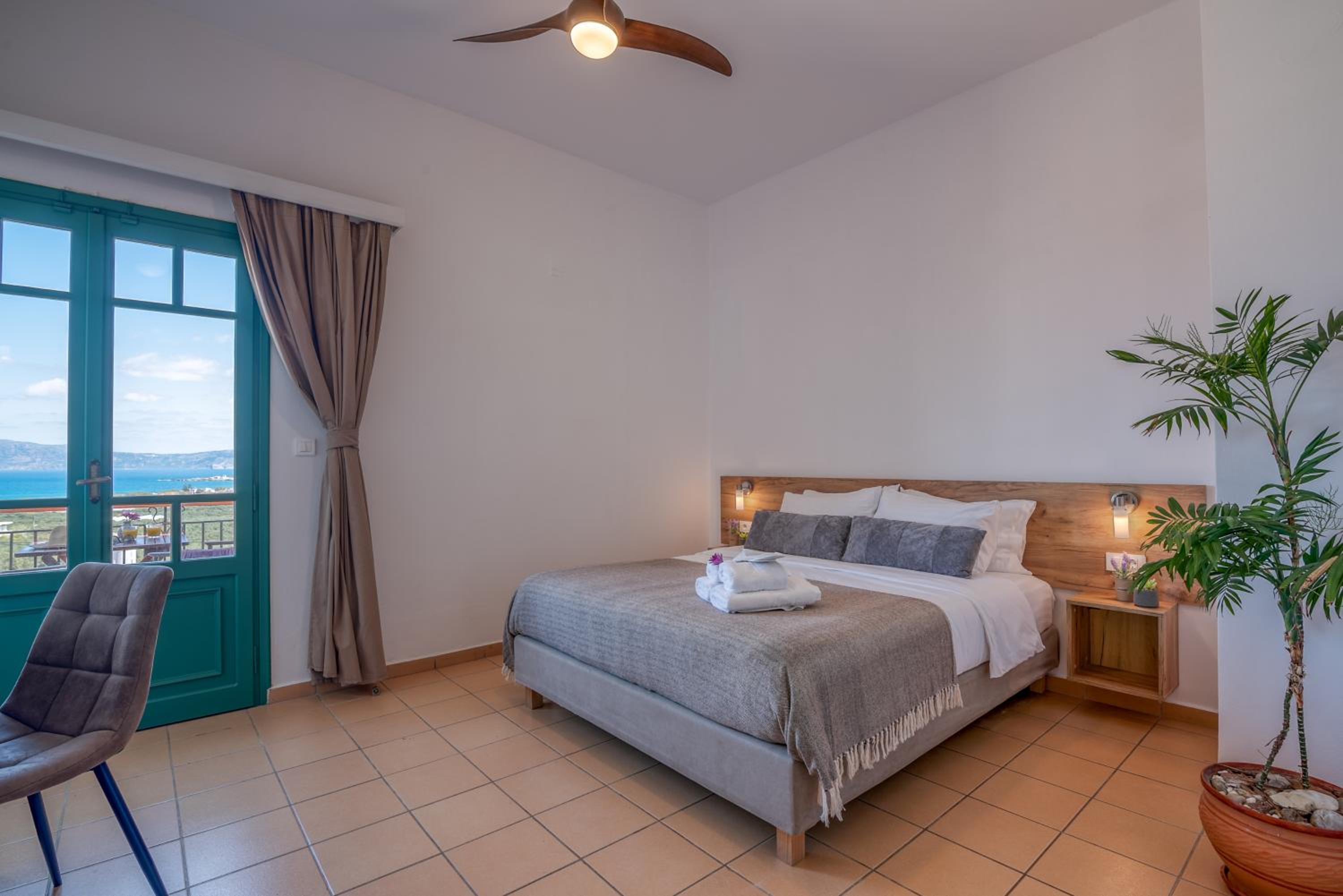 Kaliviani Traditional Hotel