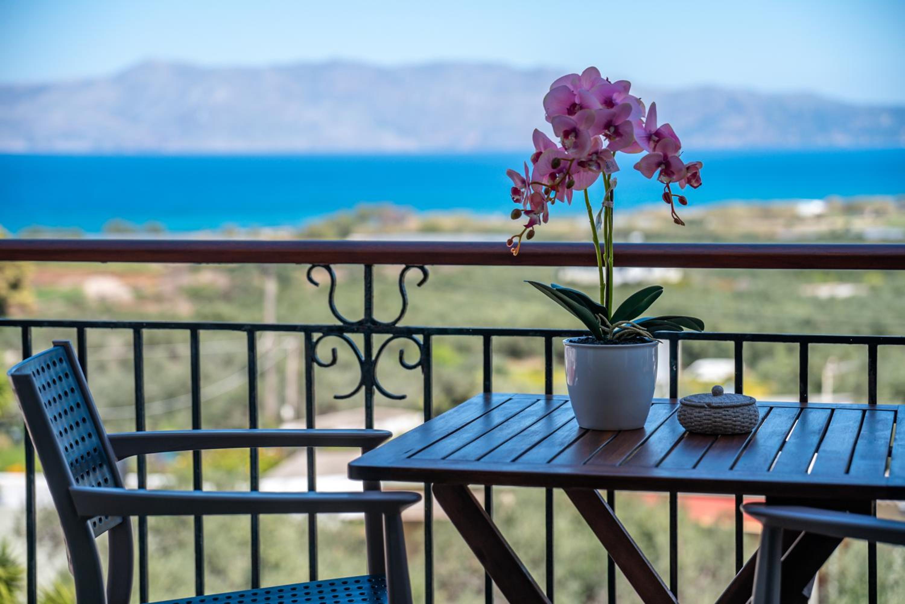 Kaliviani Traditional Hotel