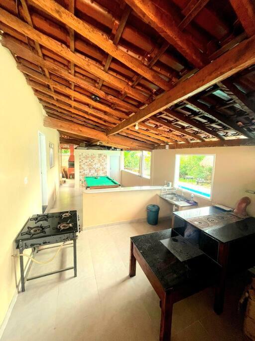 Casa Piscina e Sinuca / Milho Verde MG
