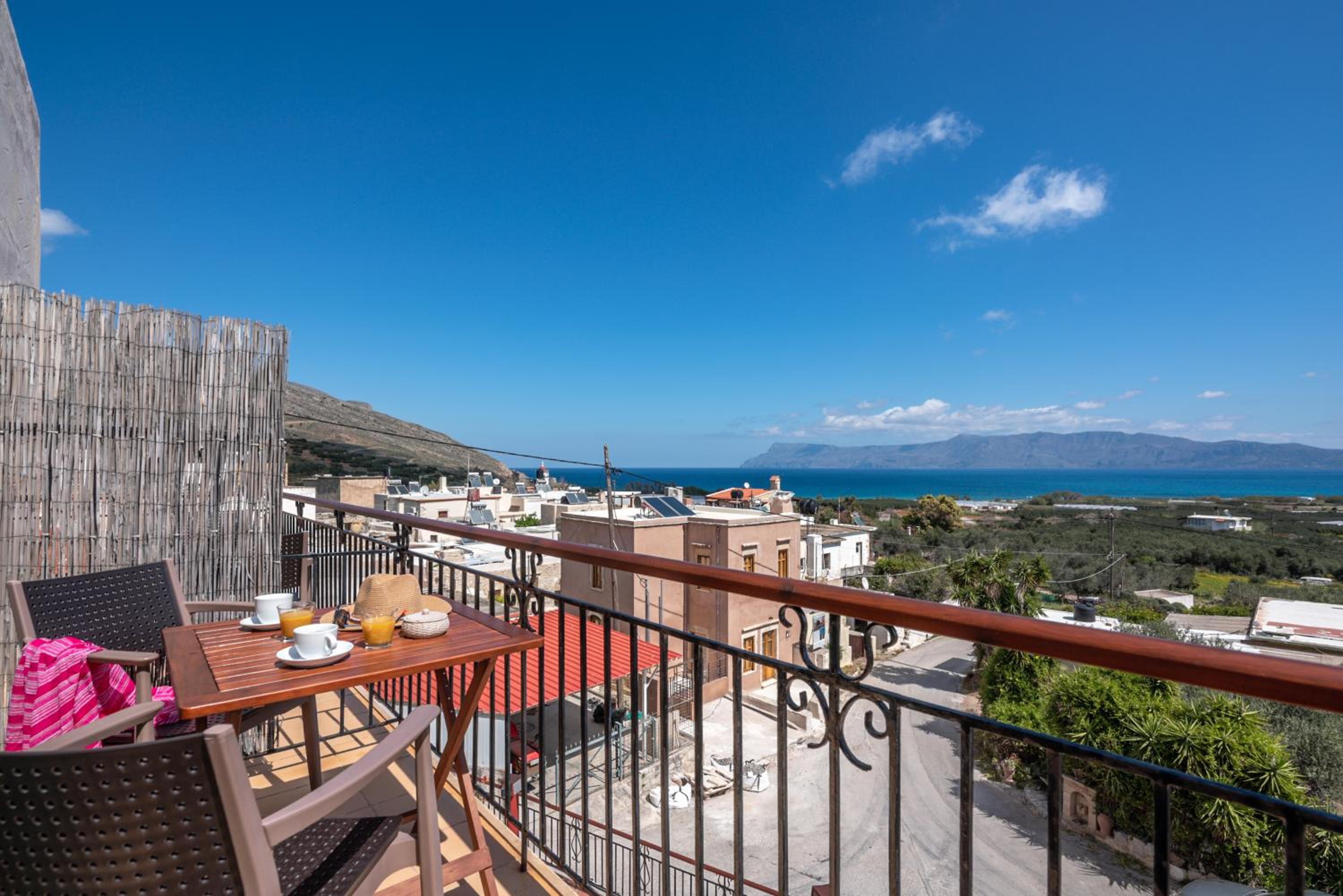 Kaliviani Traditional Hotel