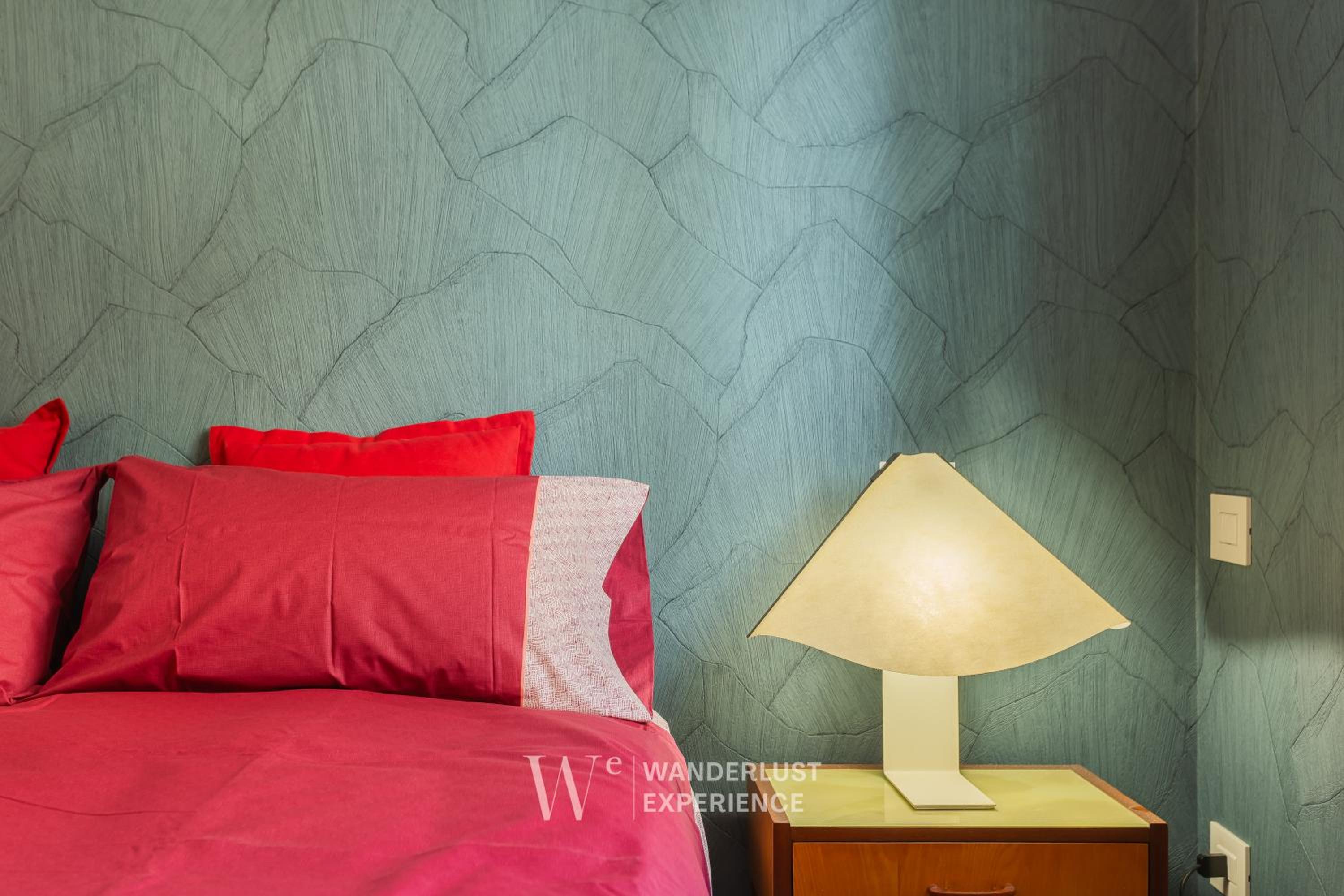 Wanderlust Experience Mood photo 3