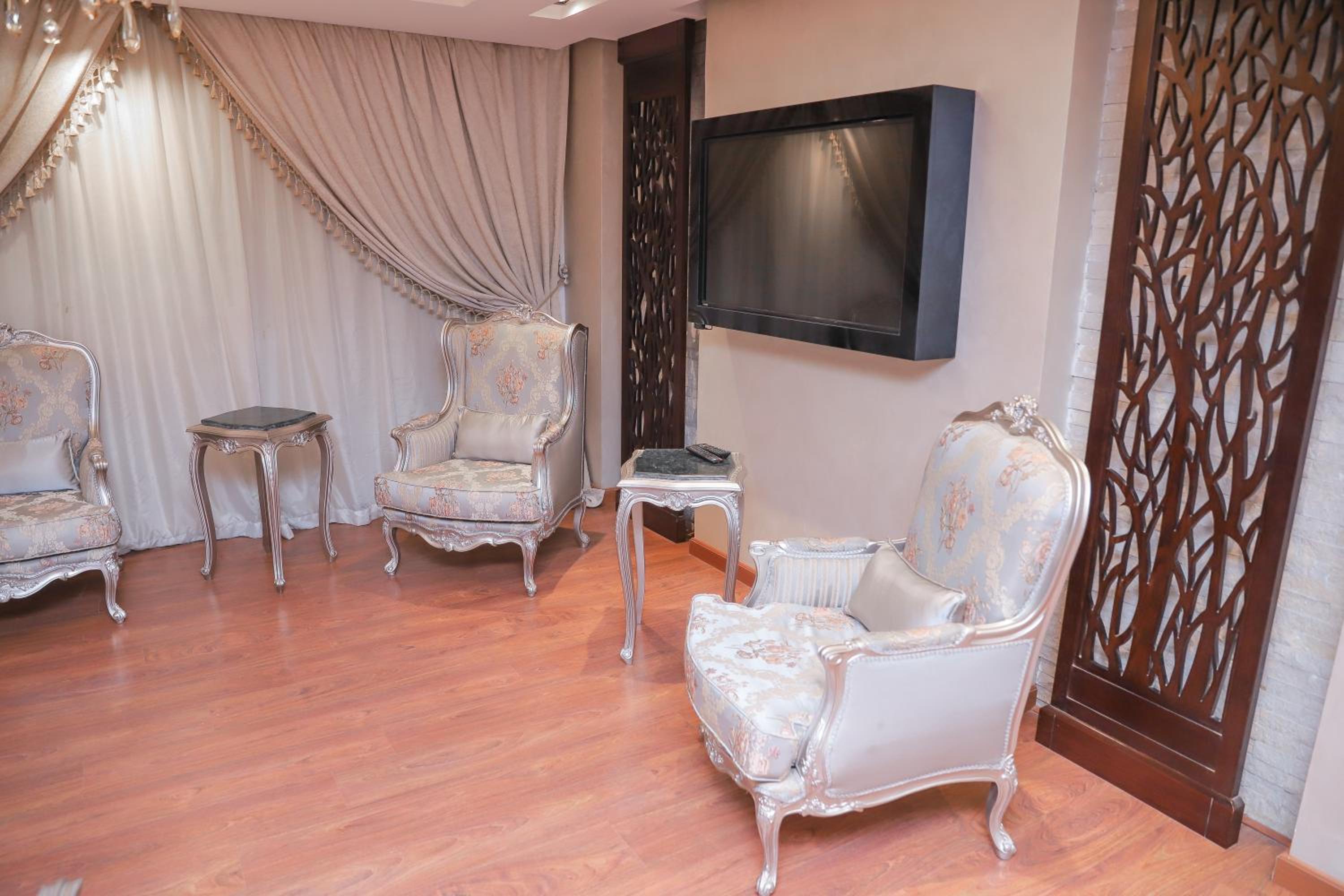 Platinum One Story Villa , 350 m , Heliopolis