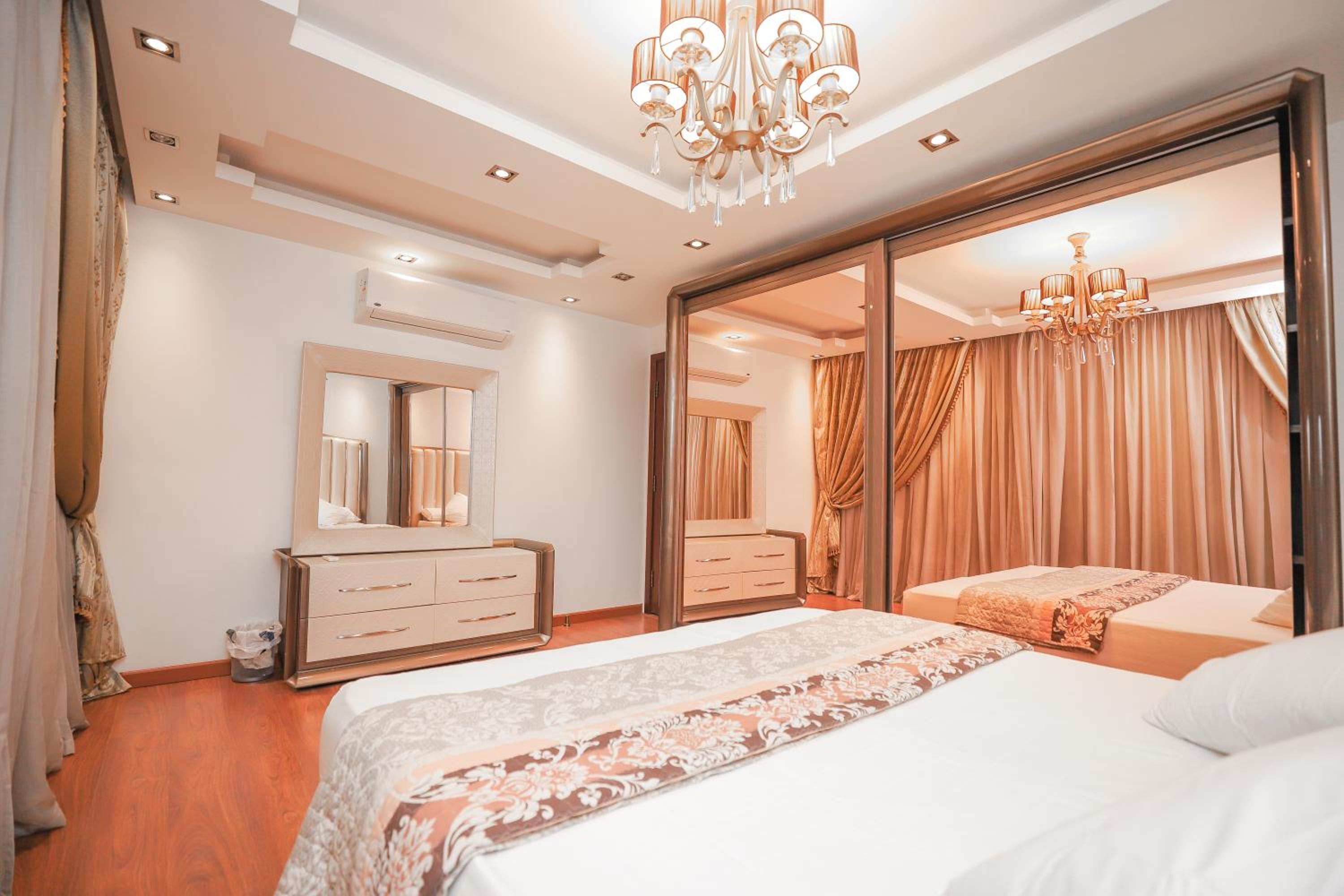 Platinum One Story Villa , 350 m , Heliopolis