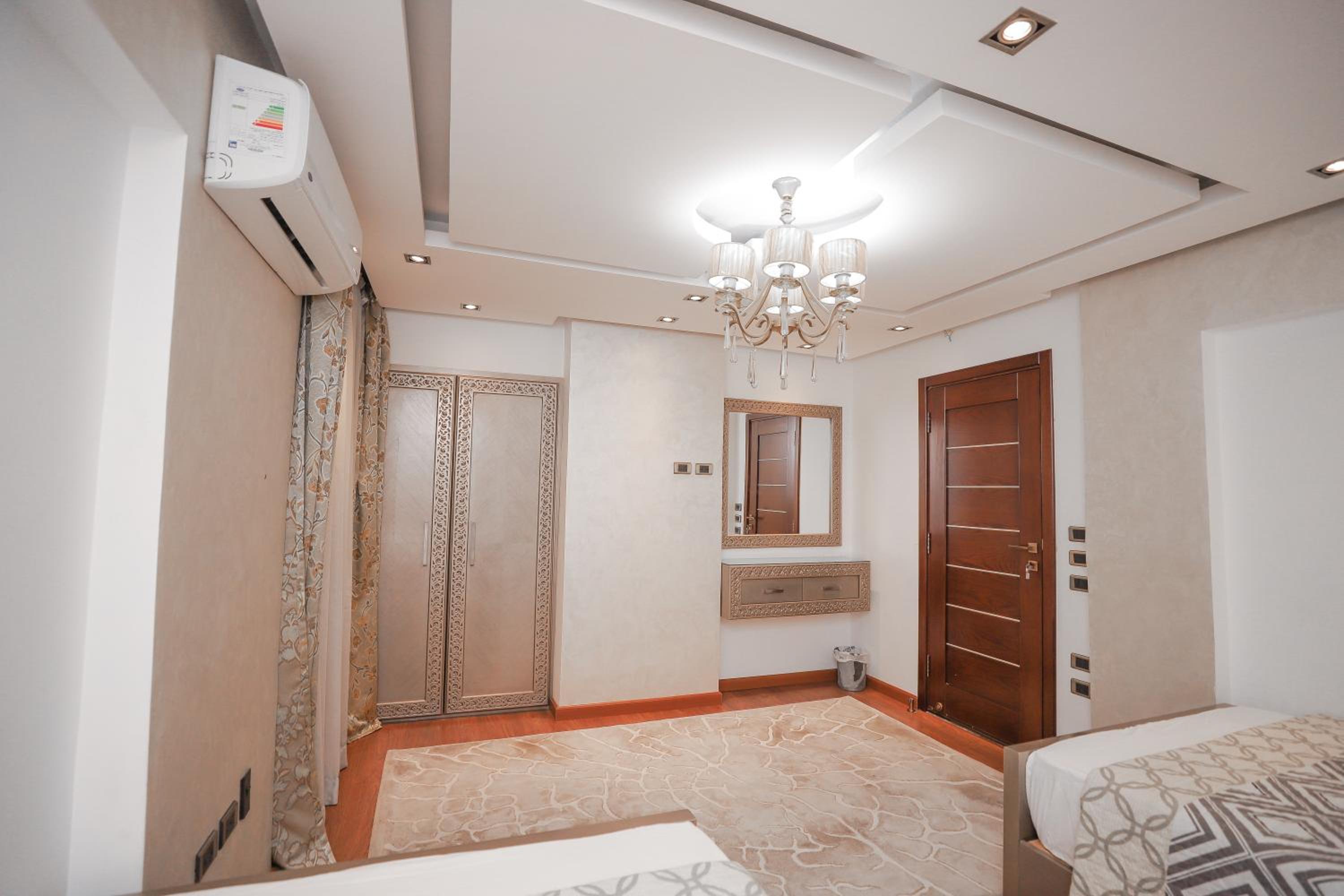 Platinum One Story Villa , 350 m , Heliopolis