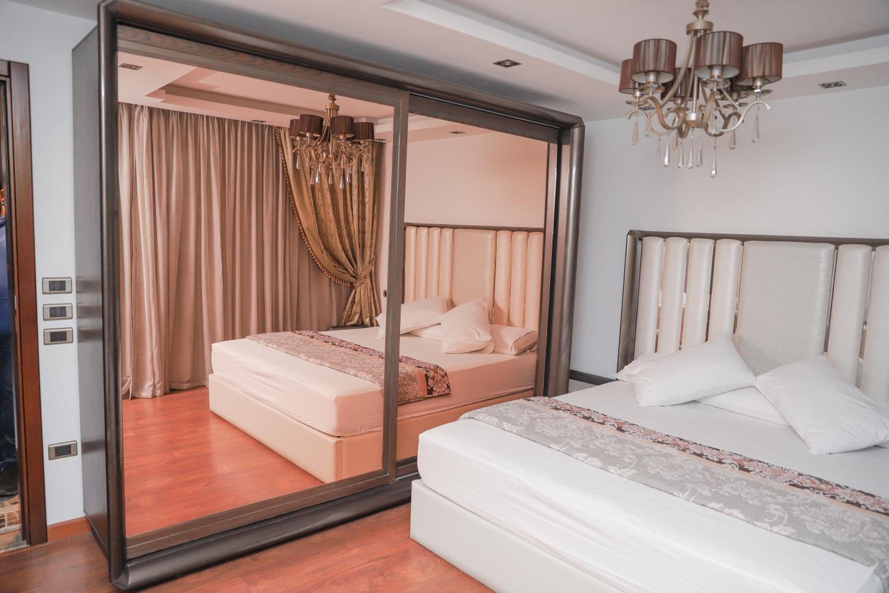 Platinum One Story Villa , 350 m , Heliopolis