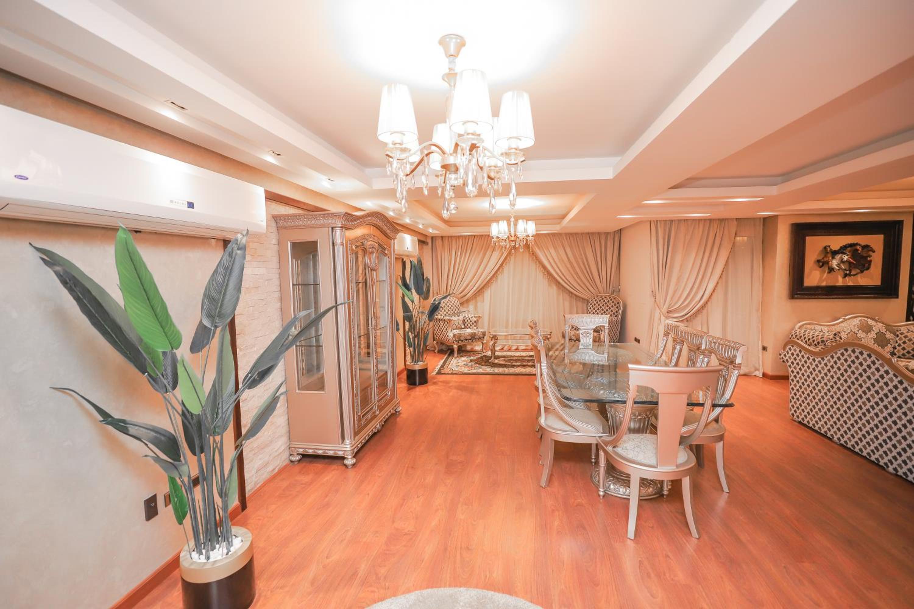 Platinum One Story Villa , 350 m , Heliopolis