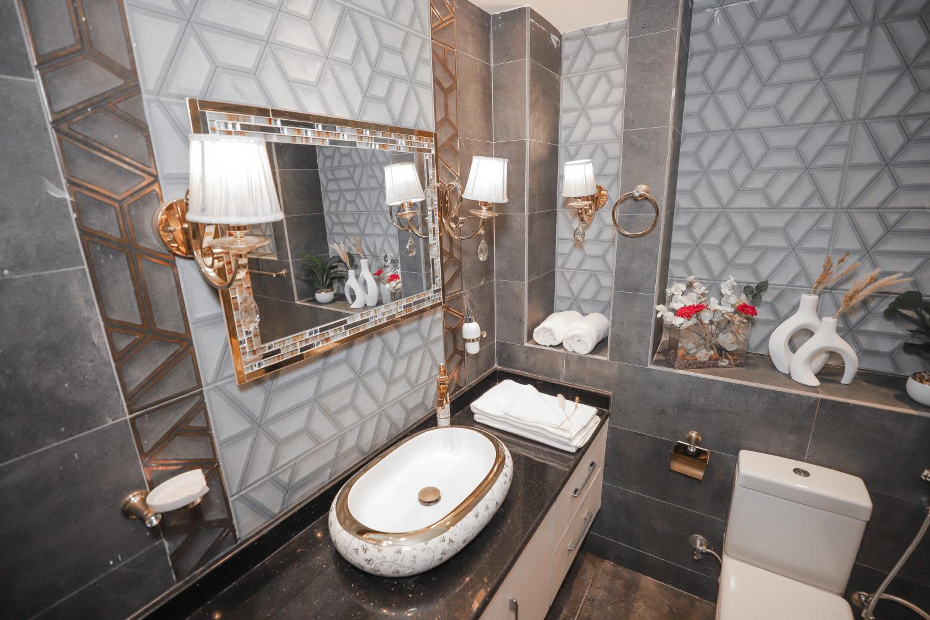 Platinum One Story Villa , 350 m , Heliopolis