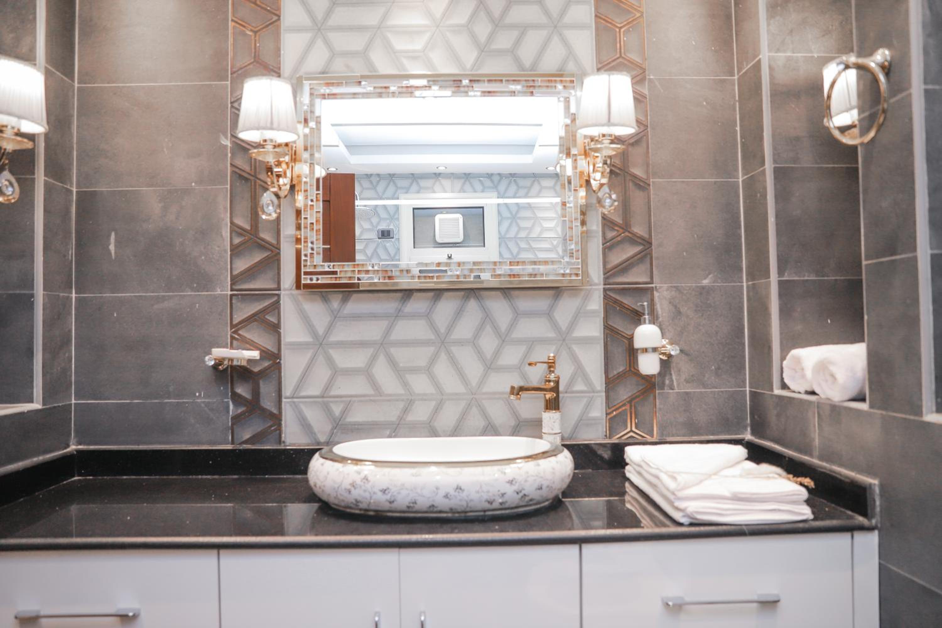 Platinum One Story Villa , 350 m , Heliopolis