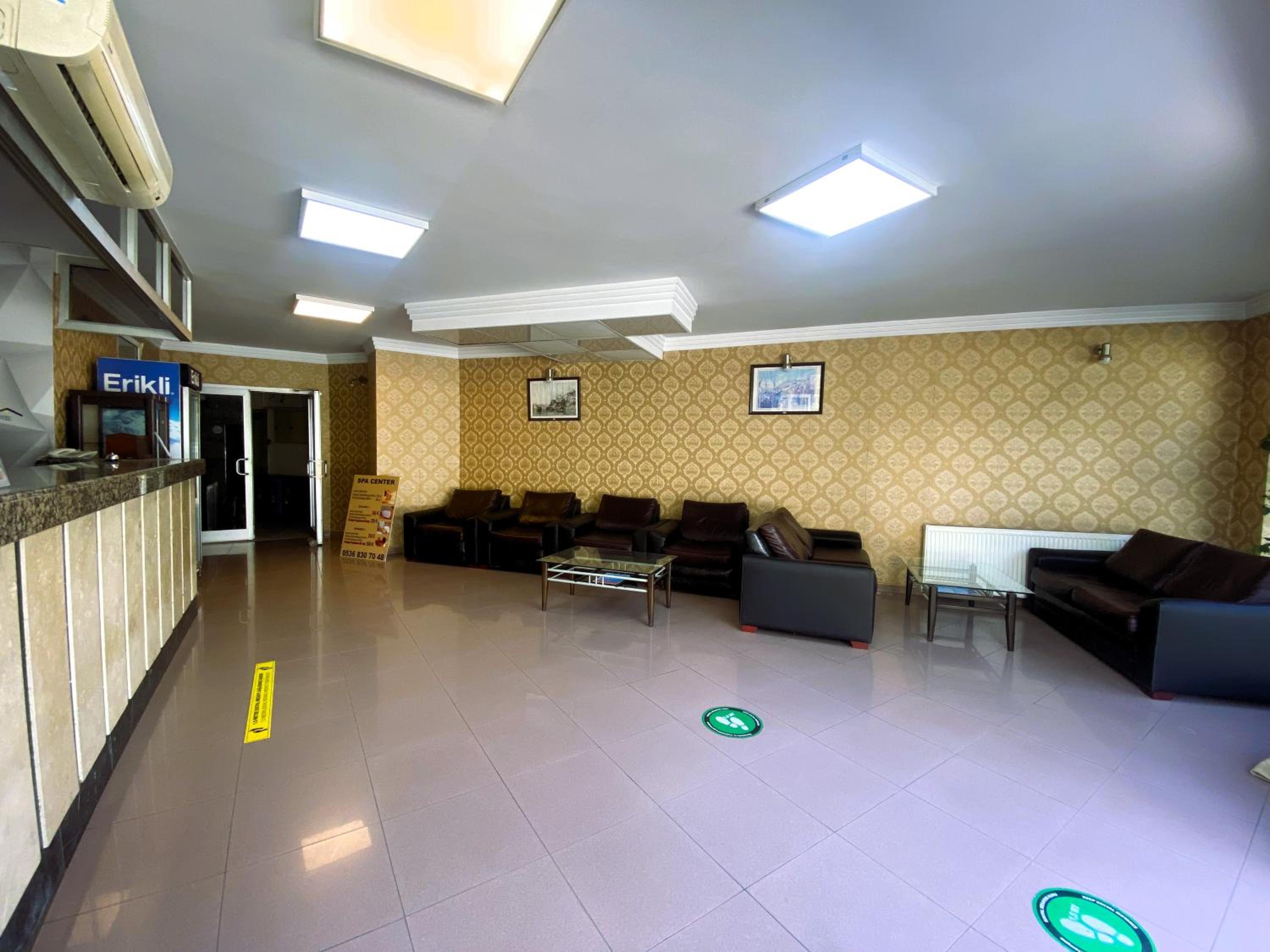 Prima Hotel - Image 10