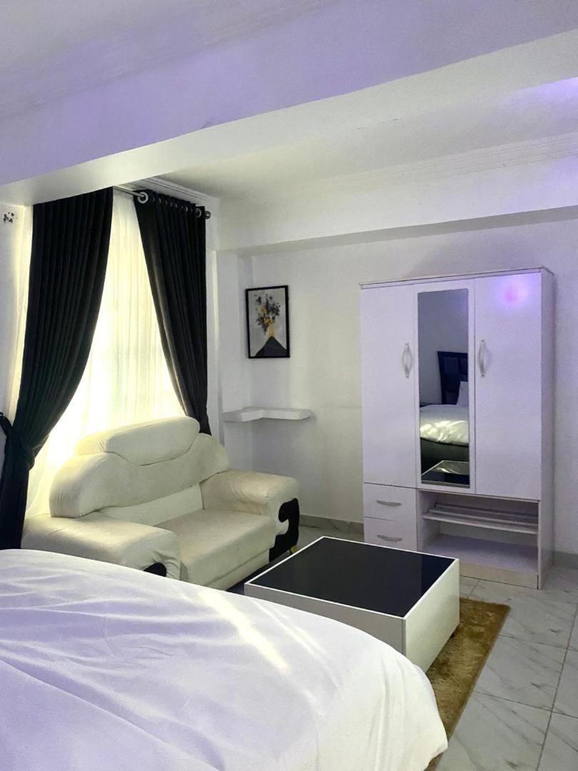 Amazing Studio Apartment view 5