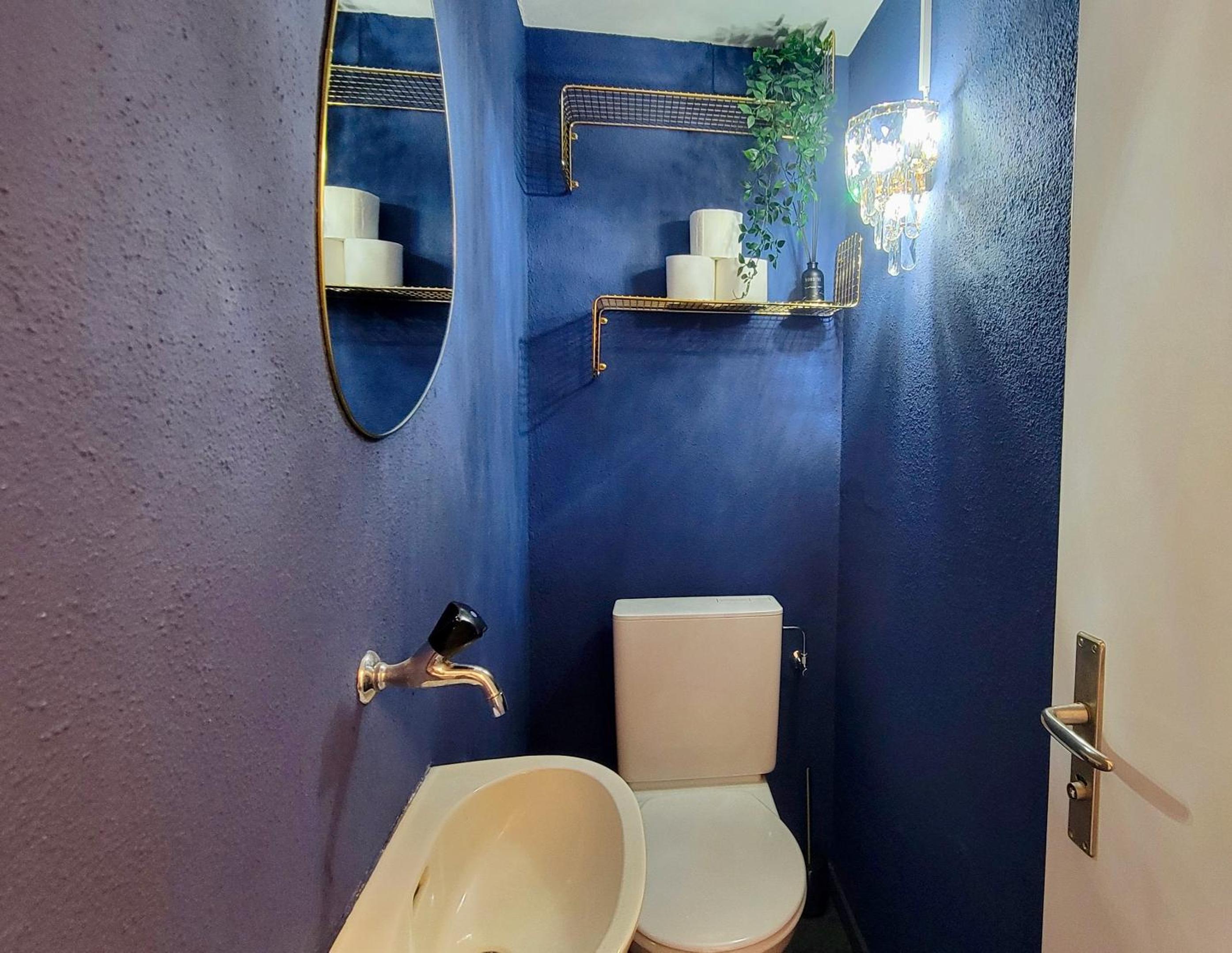 Lakeview Loft*Lake/Ferry access* Central