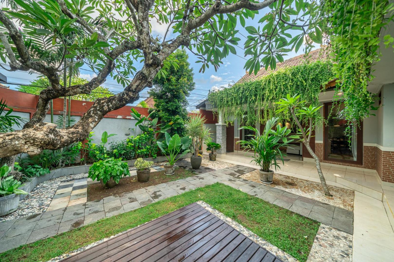 Nameera Villa
