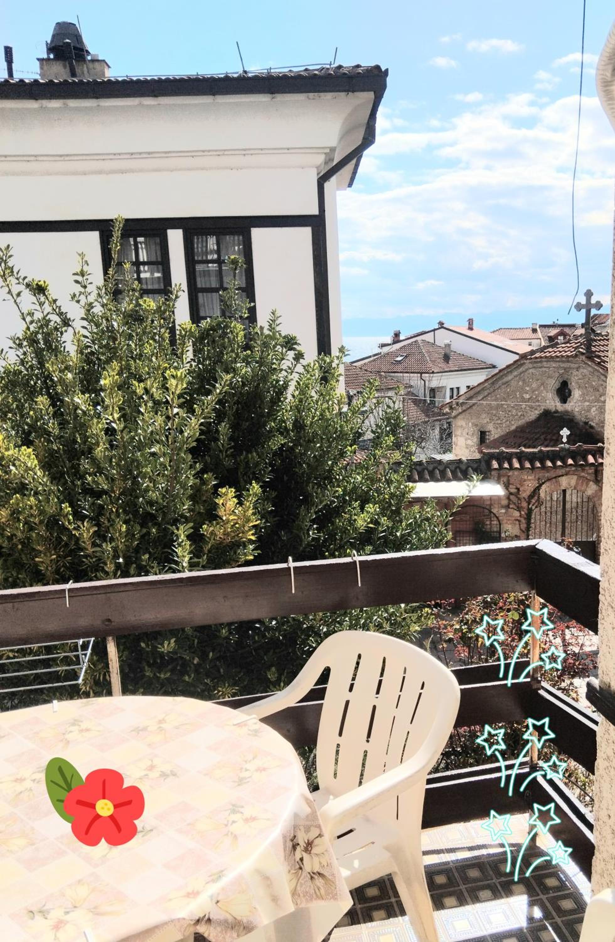 Beach Apartment Ohrid - Near Beach, Balcony and Free Parking