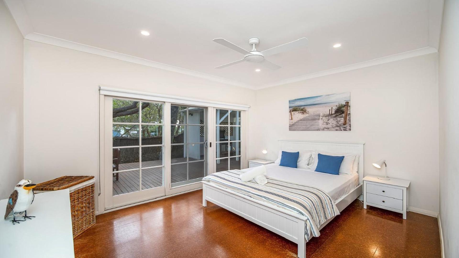 Family Pearl - Pearl Beach