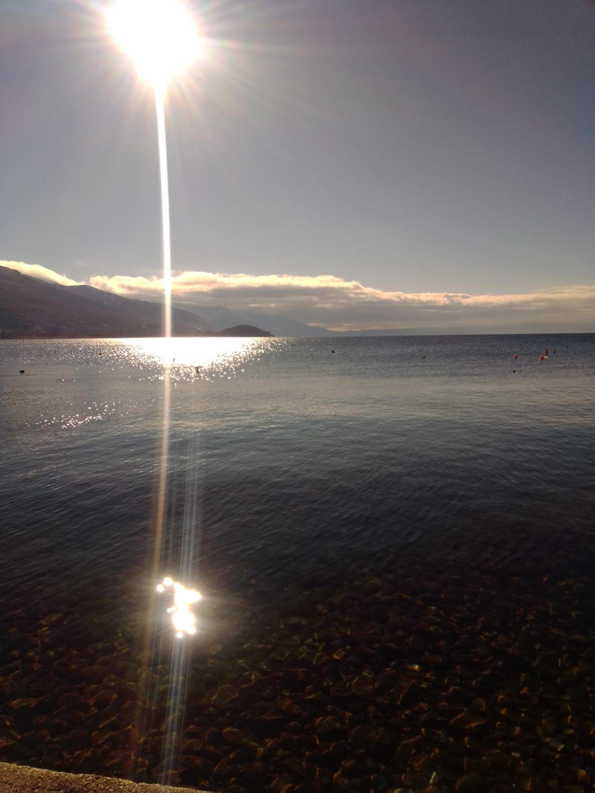 Beach Apartment Ohrid - Near Beach, Balcony and Free Parking