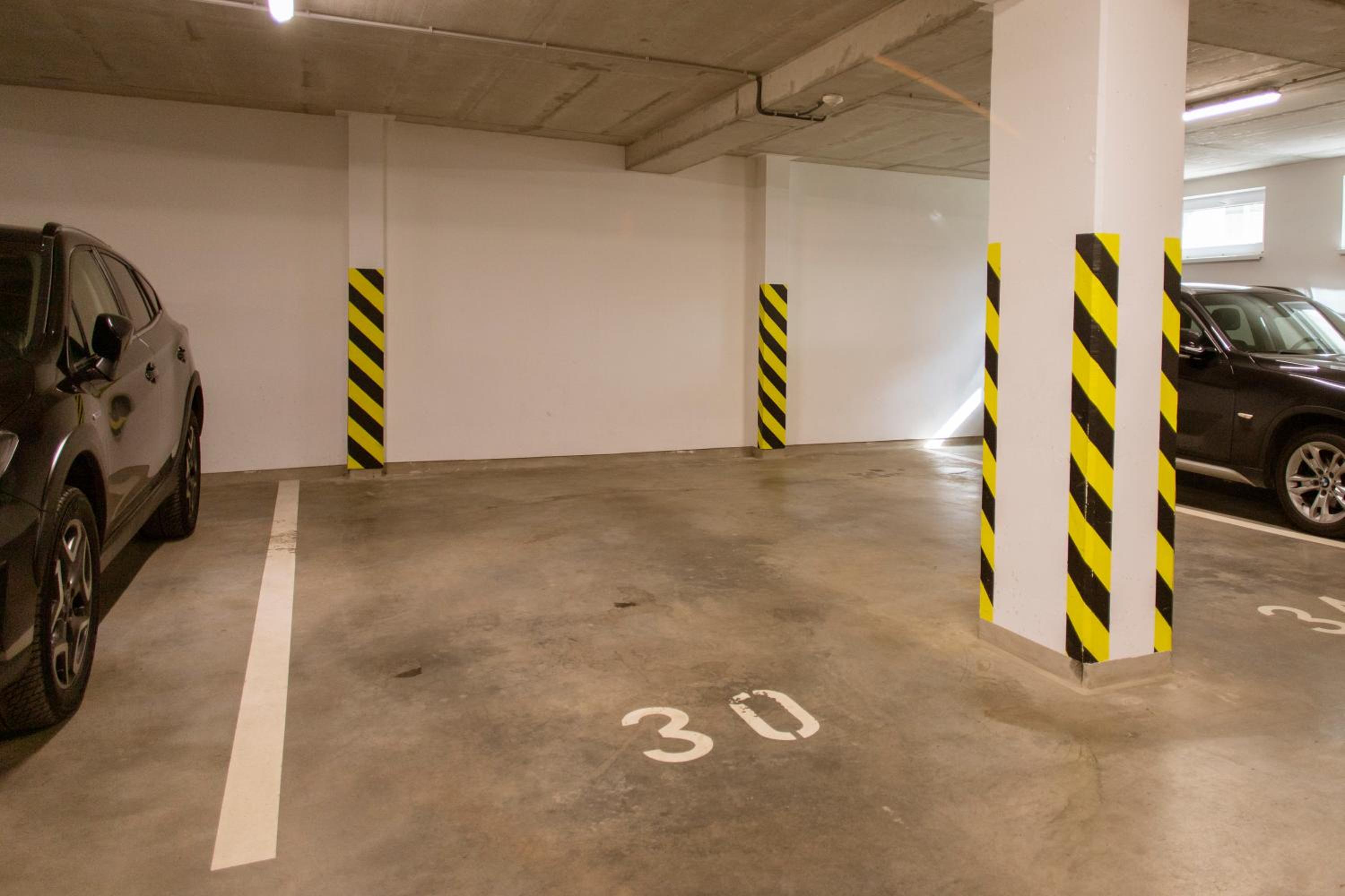 Loomená Apartments - Free Garage