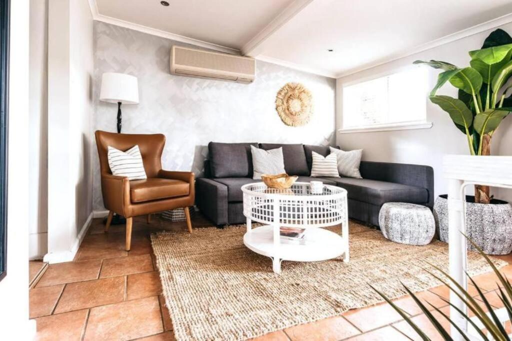 The Icely Cottage
