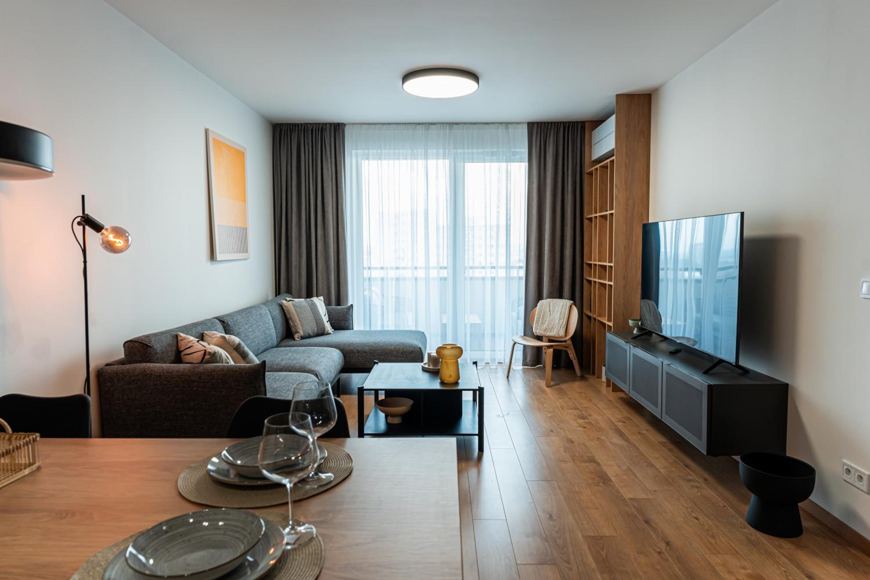 Luxury city center apartment - parking included view 3