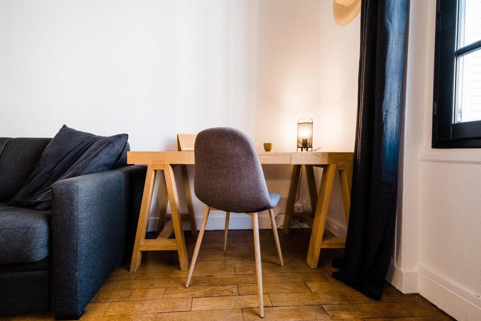 HYPER CENTRE 4 RUE EMILE ZOLA BELLECOUR JACOBINS CELESTINS Wifi ASCENSEUR
