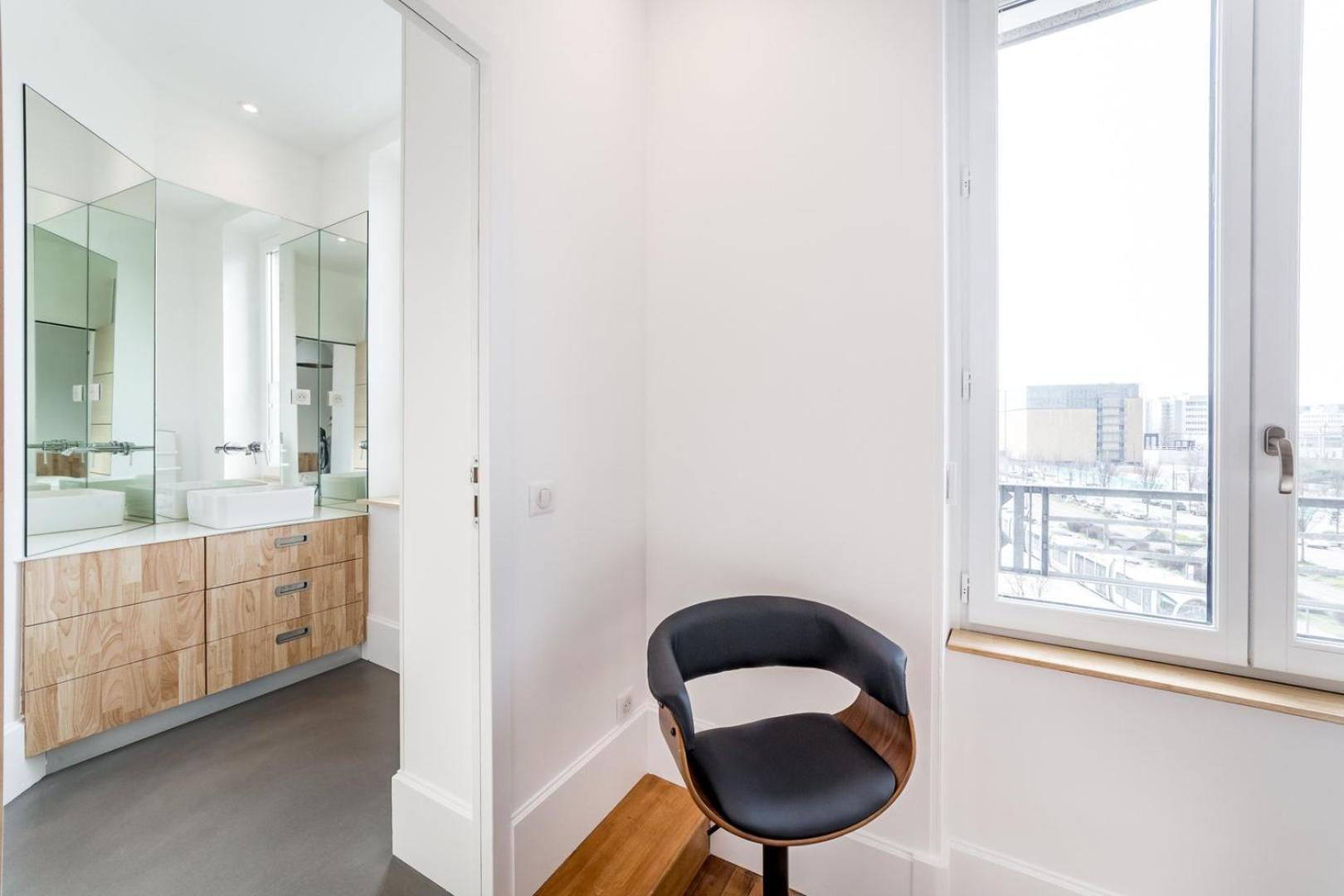 MODERNE - PartDieu l Spacieux l Bureau by Dreamy Flat Lyon