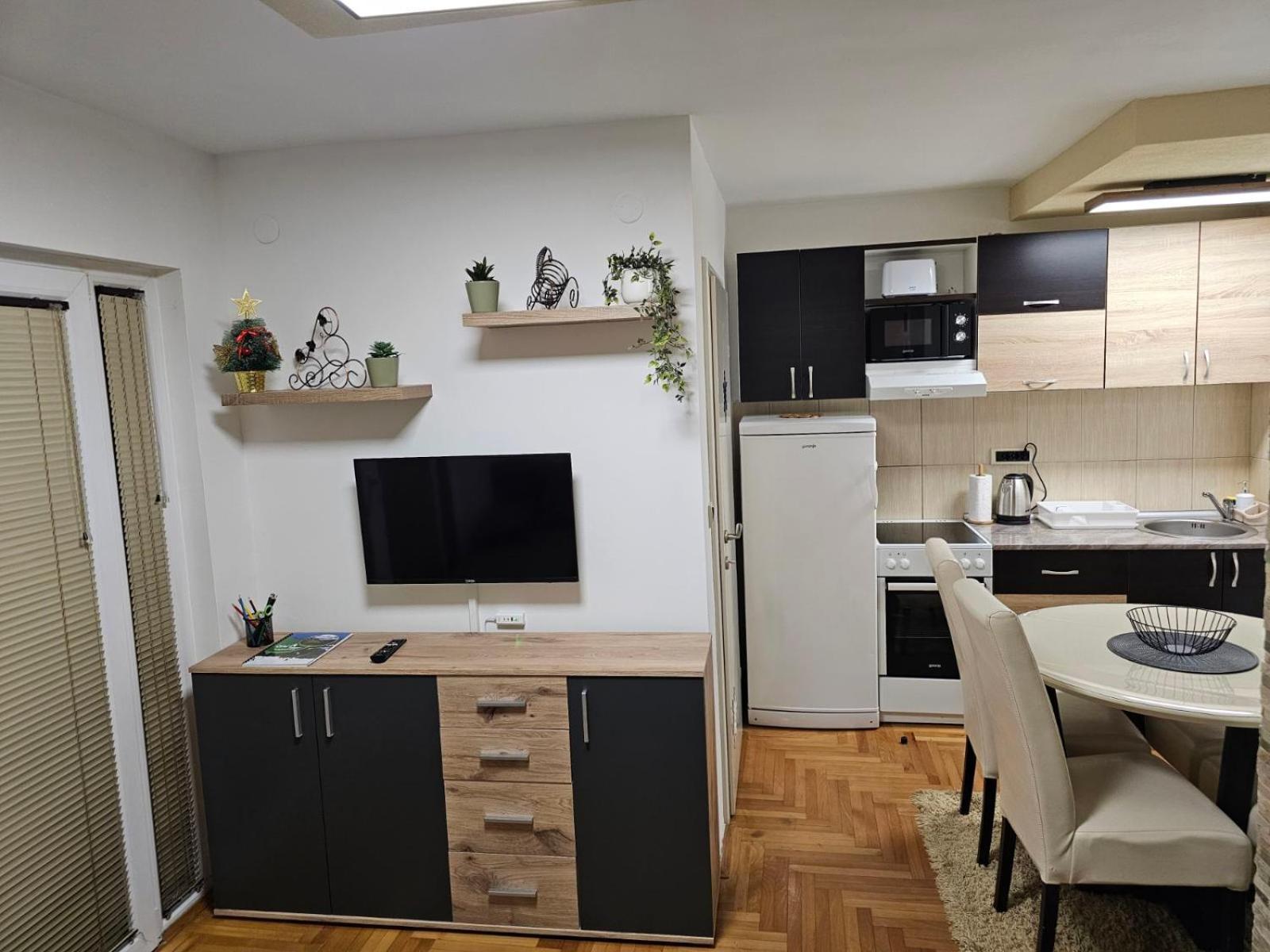 Apartman Čar11 view 2
