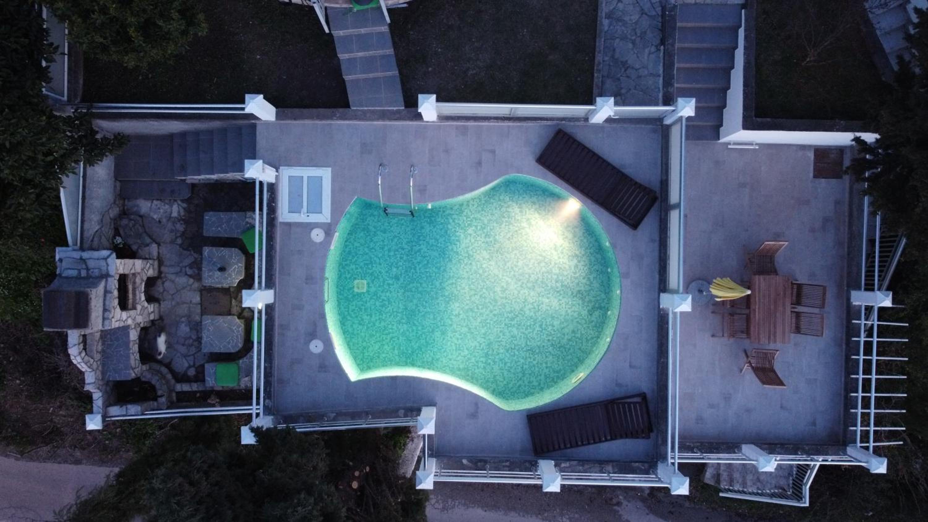 holiday home private villa with a pool view 2