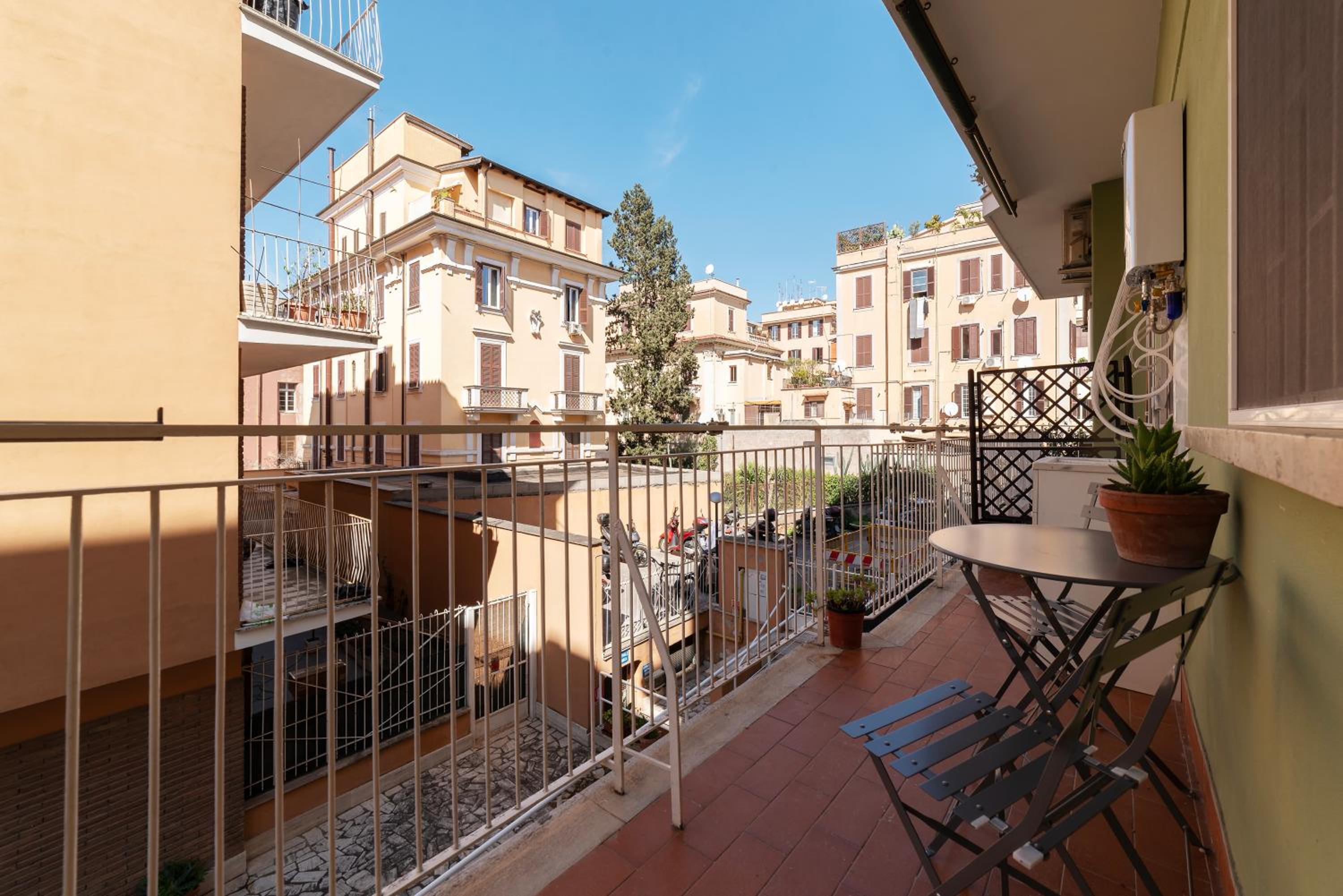 GuestHost - Monteverde Vecchio Apartment