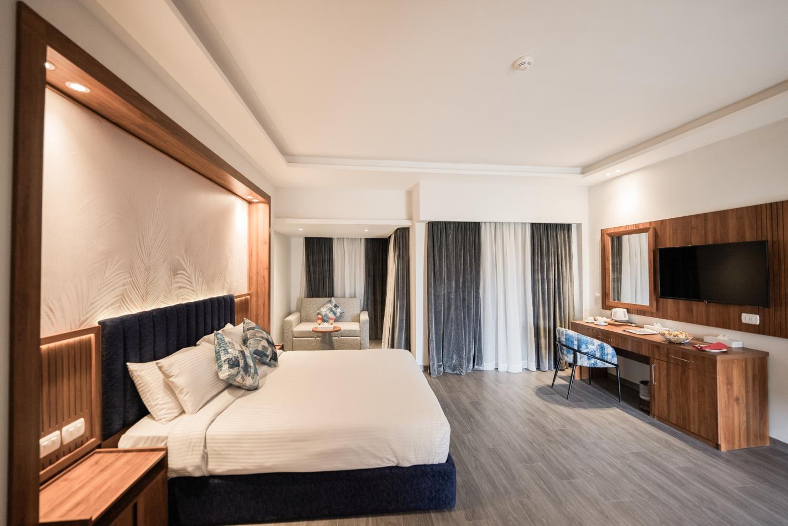 Golden Beach Resort