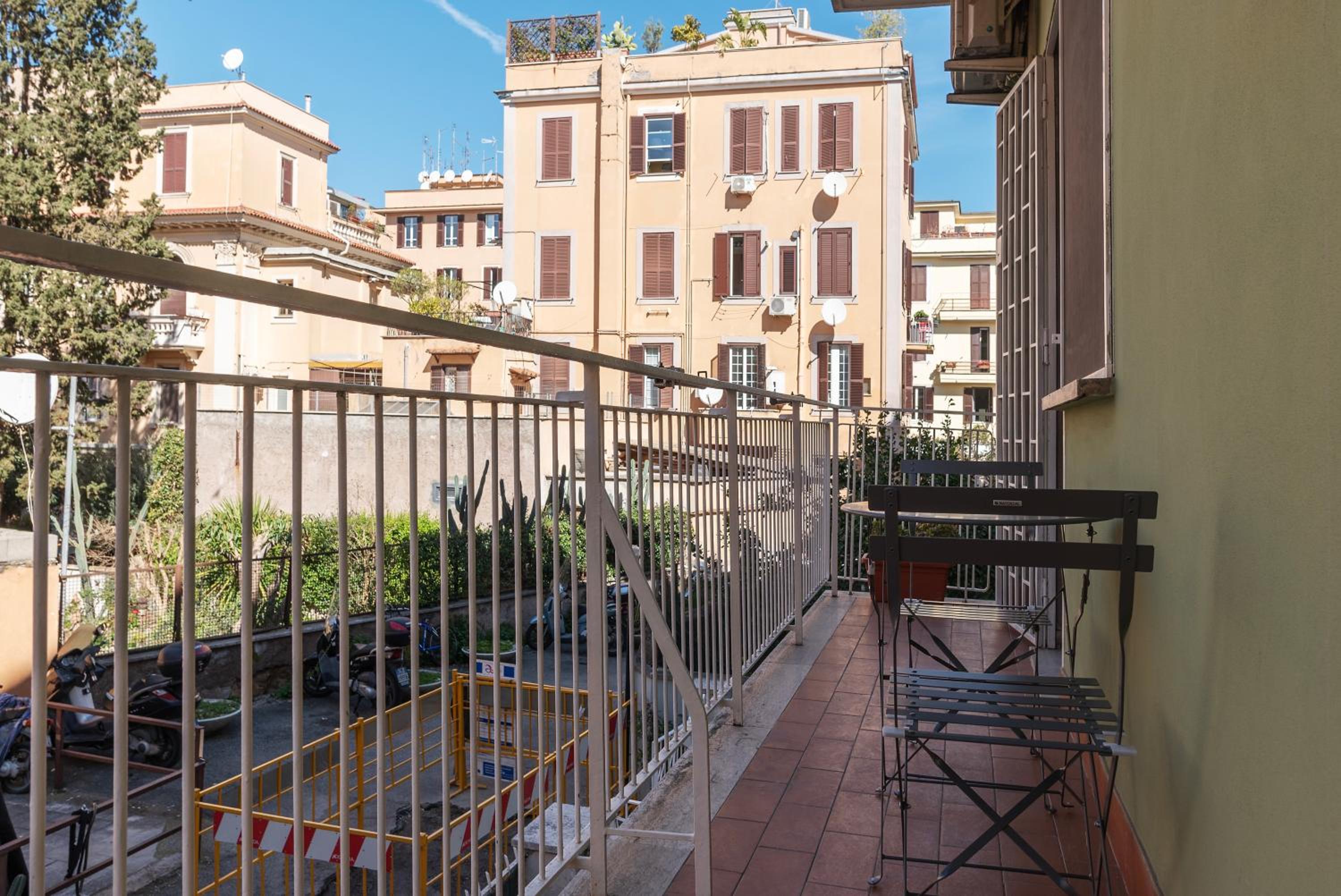 GuestHost - Monteverde Vecchio Apartment