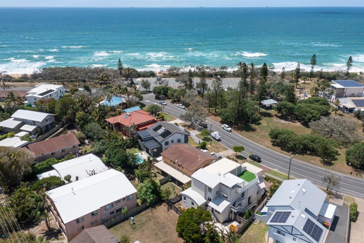 Salt & Sky - Kawana Rooftop Beach Break