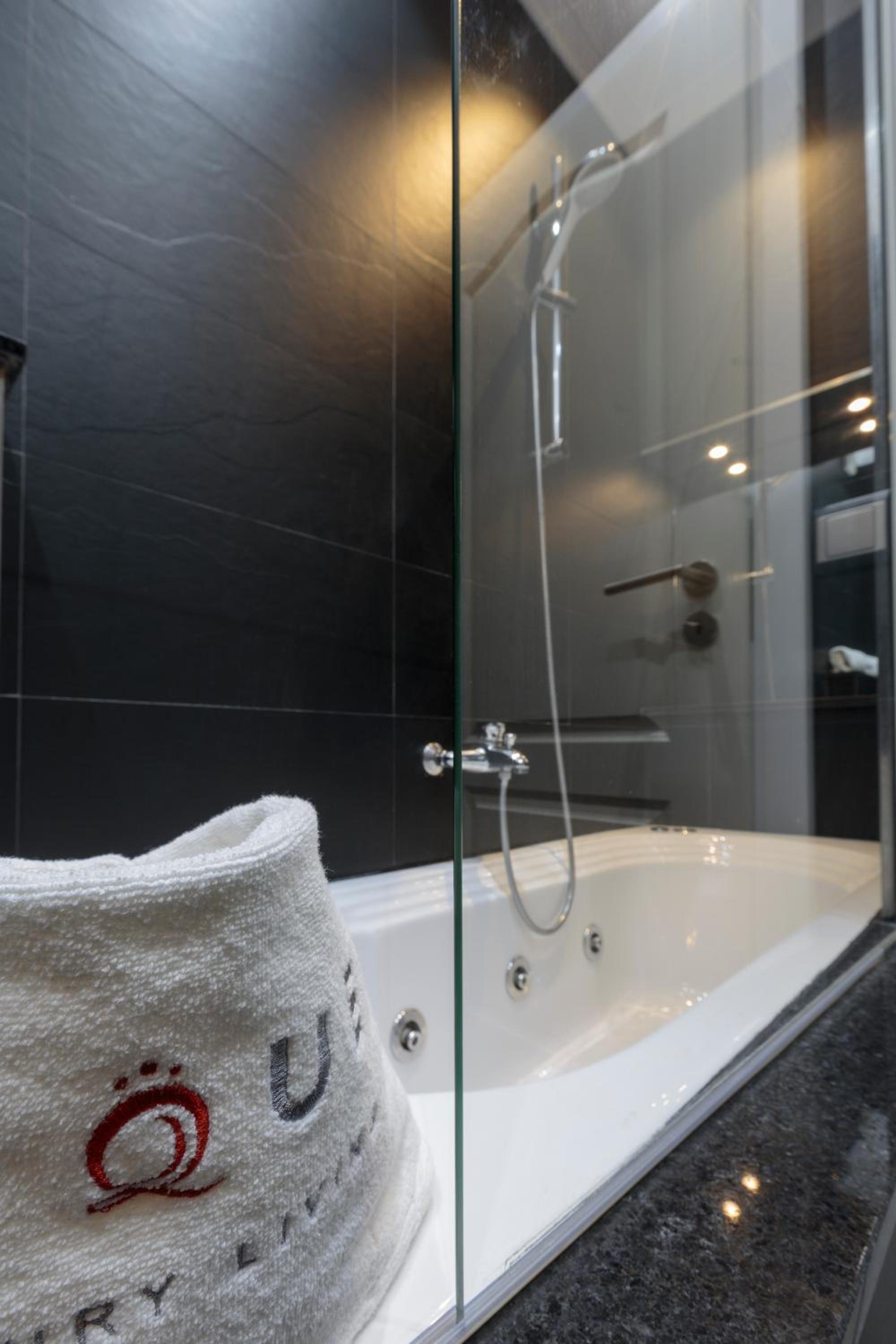 The Queen Luxury Apartments - Villa Liberty