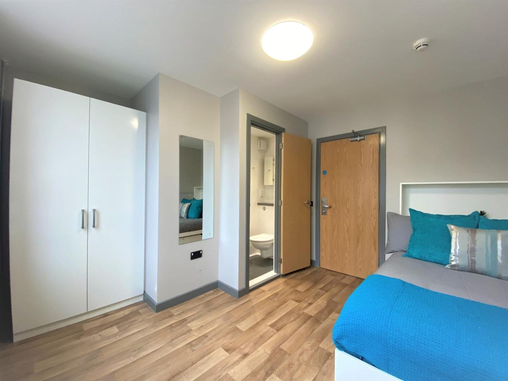For Students Only Student Roost John Bell House Belfast