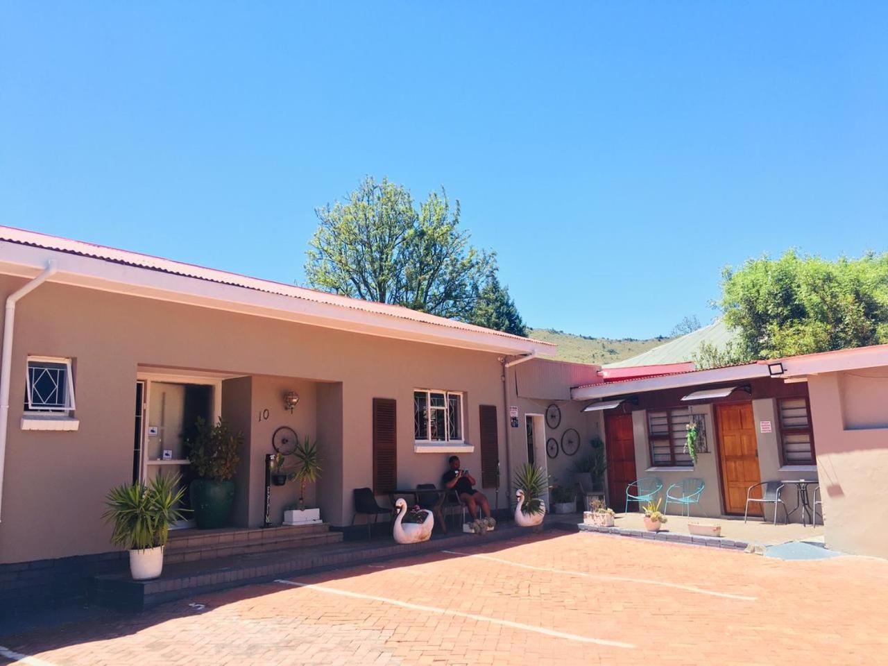 Buxton lodge Guesthouse