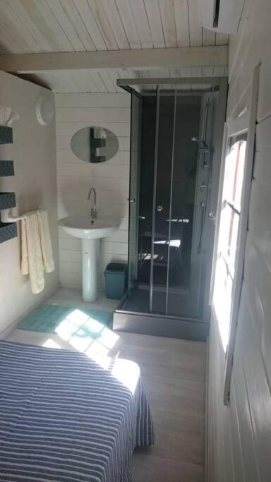 Cosyhouse et piscine site web chalet du lagon wix view 4