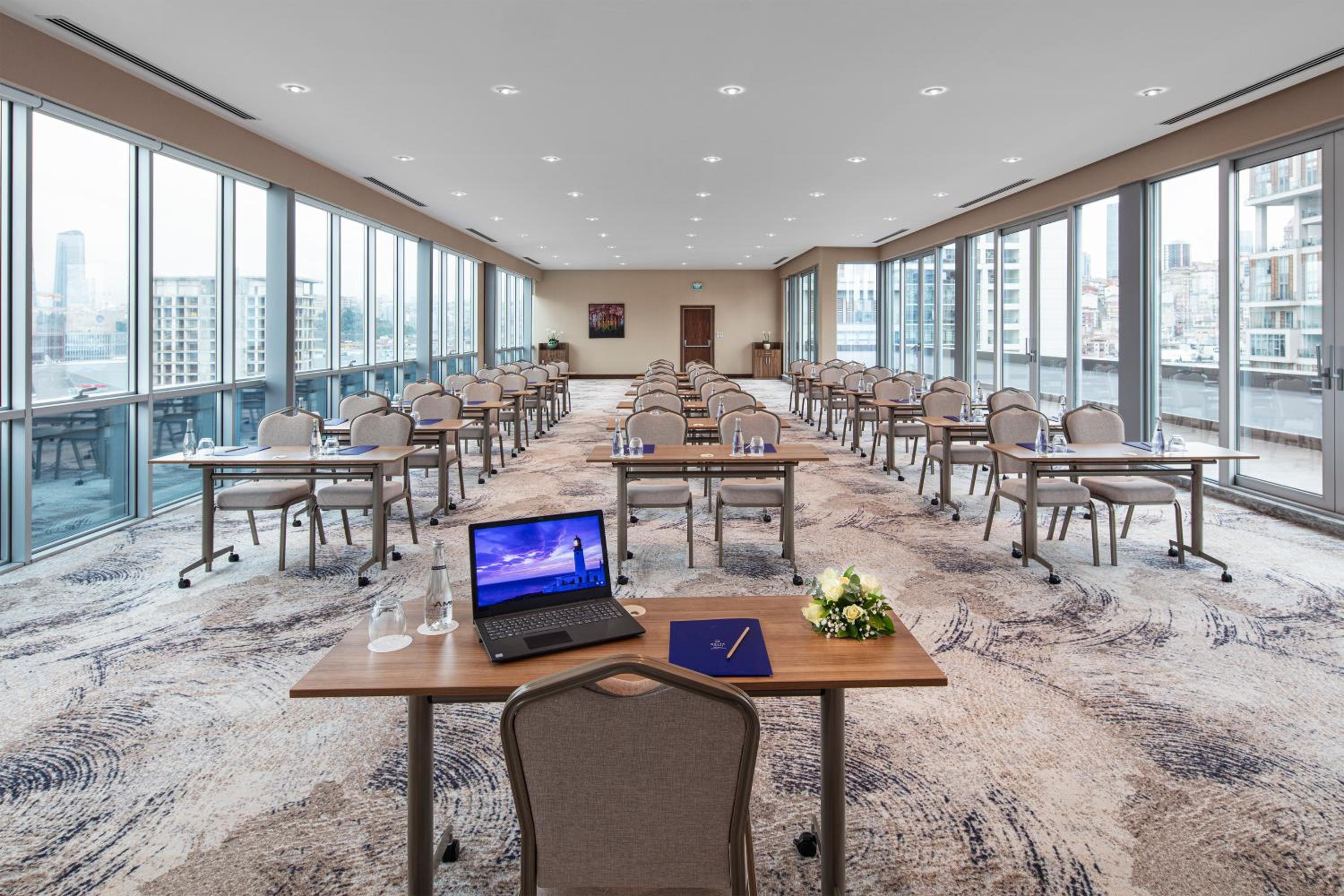 Delta Hotels by Marriott İstanbul Kağıthane - Image 29