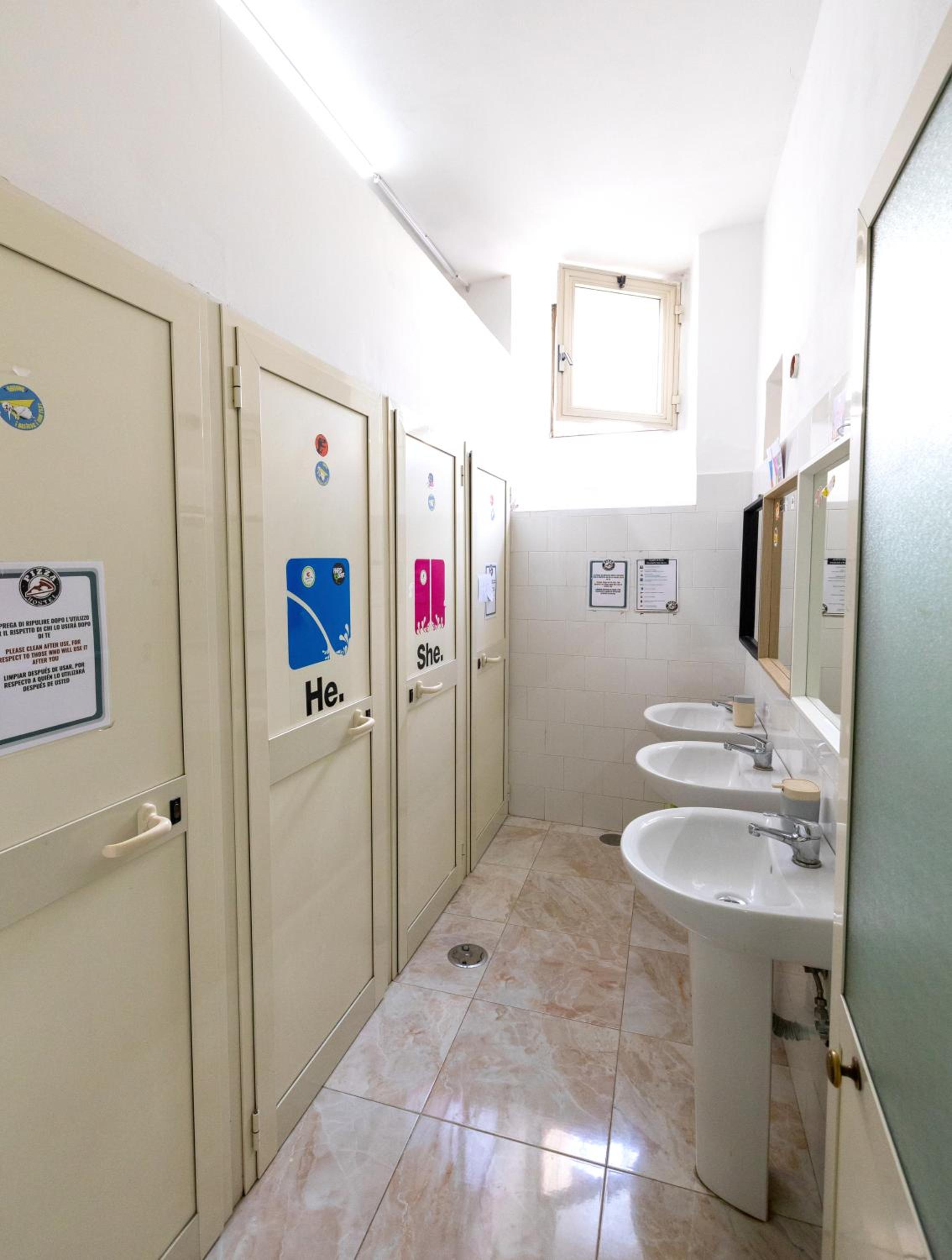 Naples Pizza Hostel