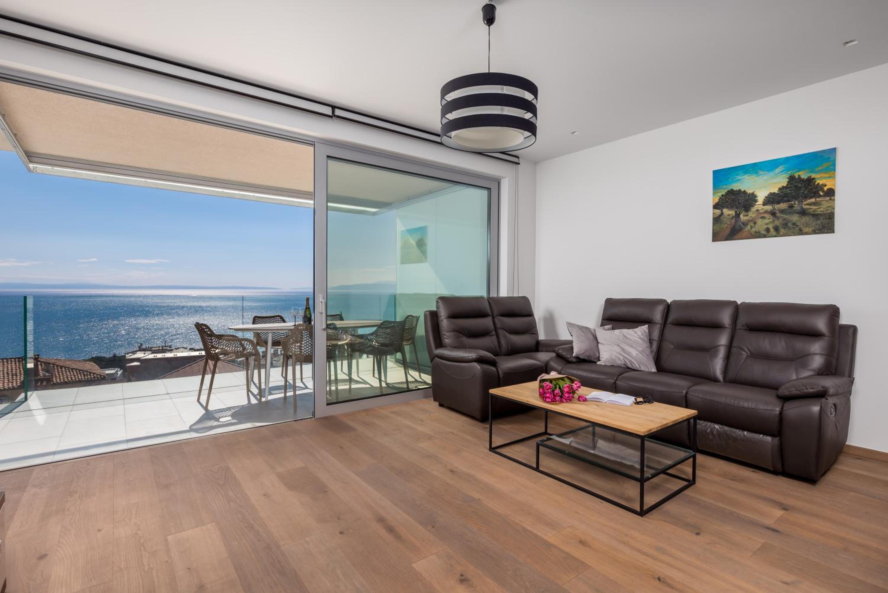 Exclusive Condo SOHO Opatija center with pool and terrace view 4