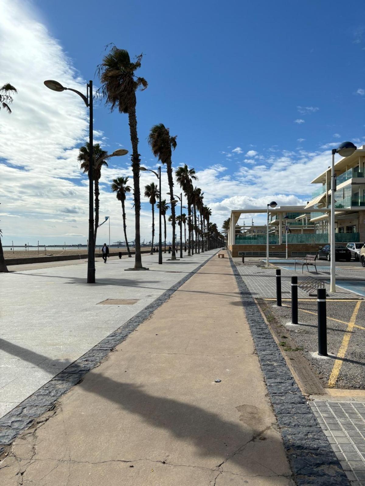 Playa Patacona con vistas al mar