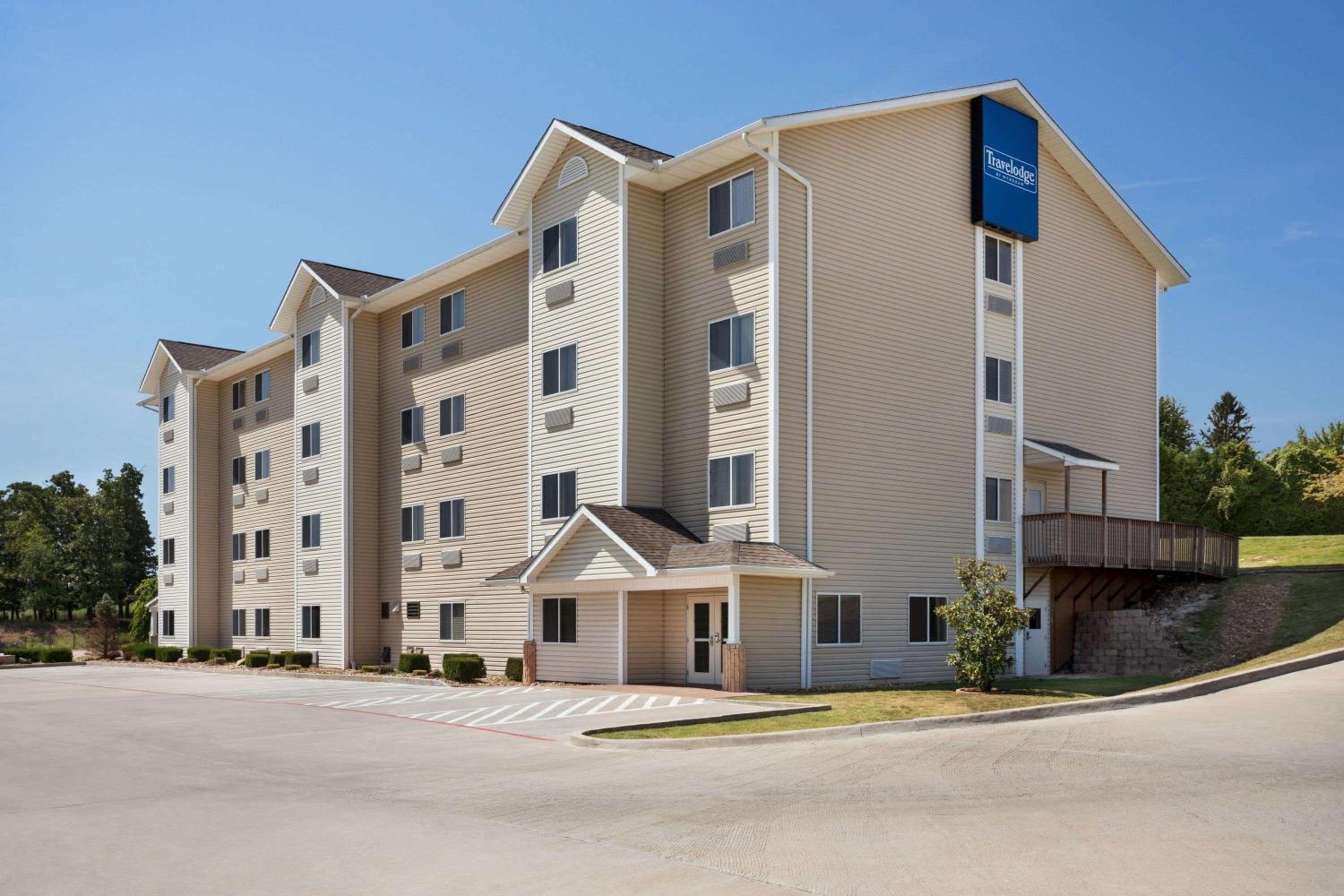 McAlester Vacations - Travelodge by Wyndham McAlester - Property Image 1
