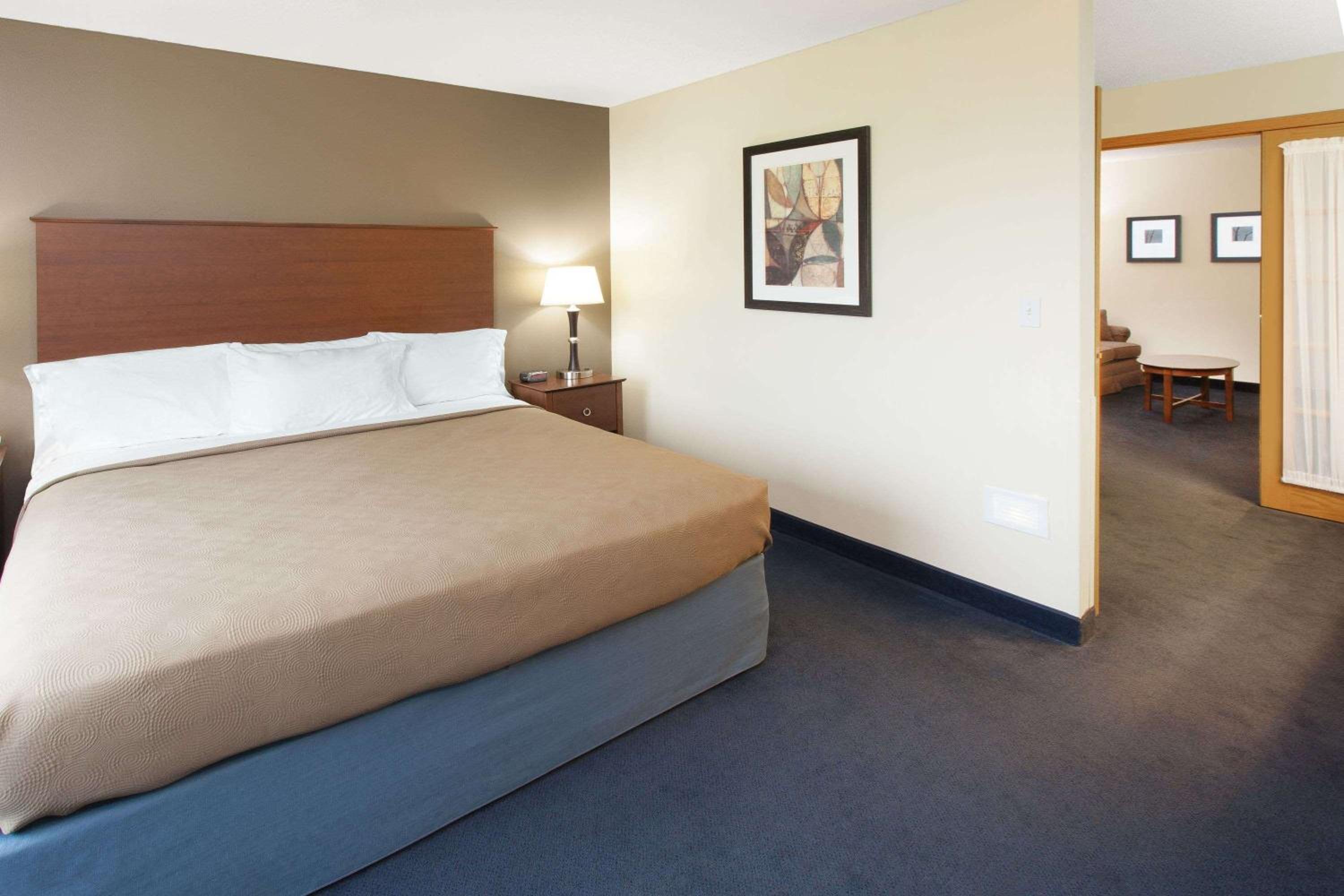 AmericInn by Wyndham Webster City