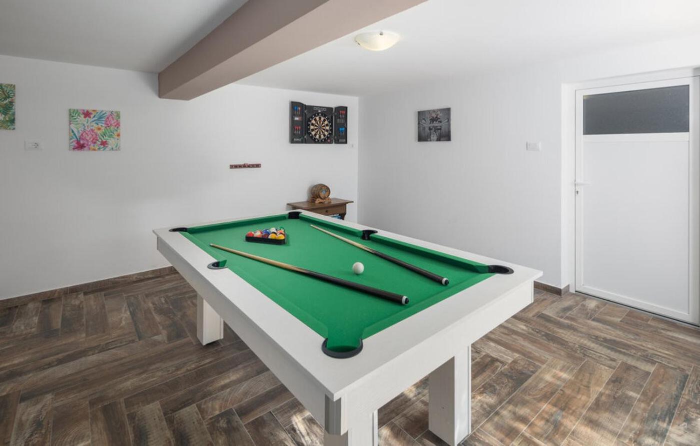Villa Viktoria near Poreč for 6 people with play room & private pool view 3