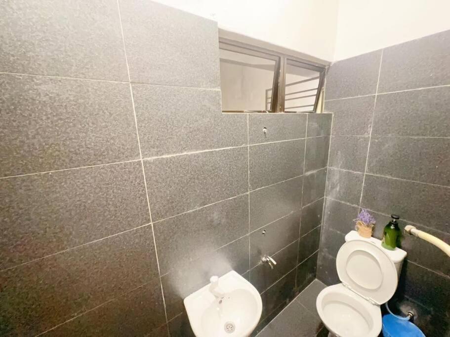 A19 Cozy Daya Homestay