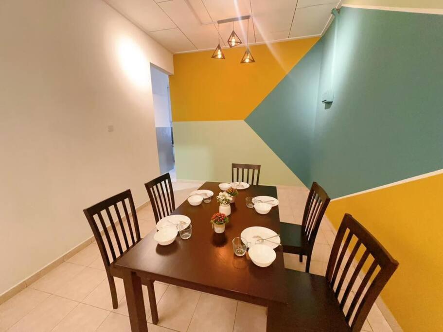 A19 Cozy Daya Homestay