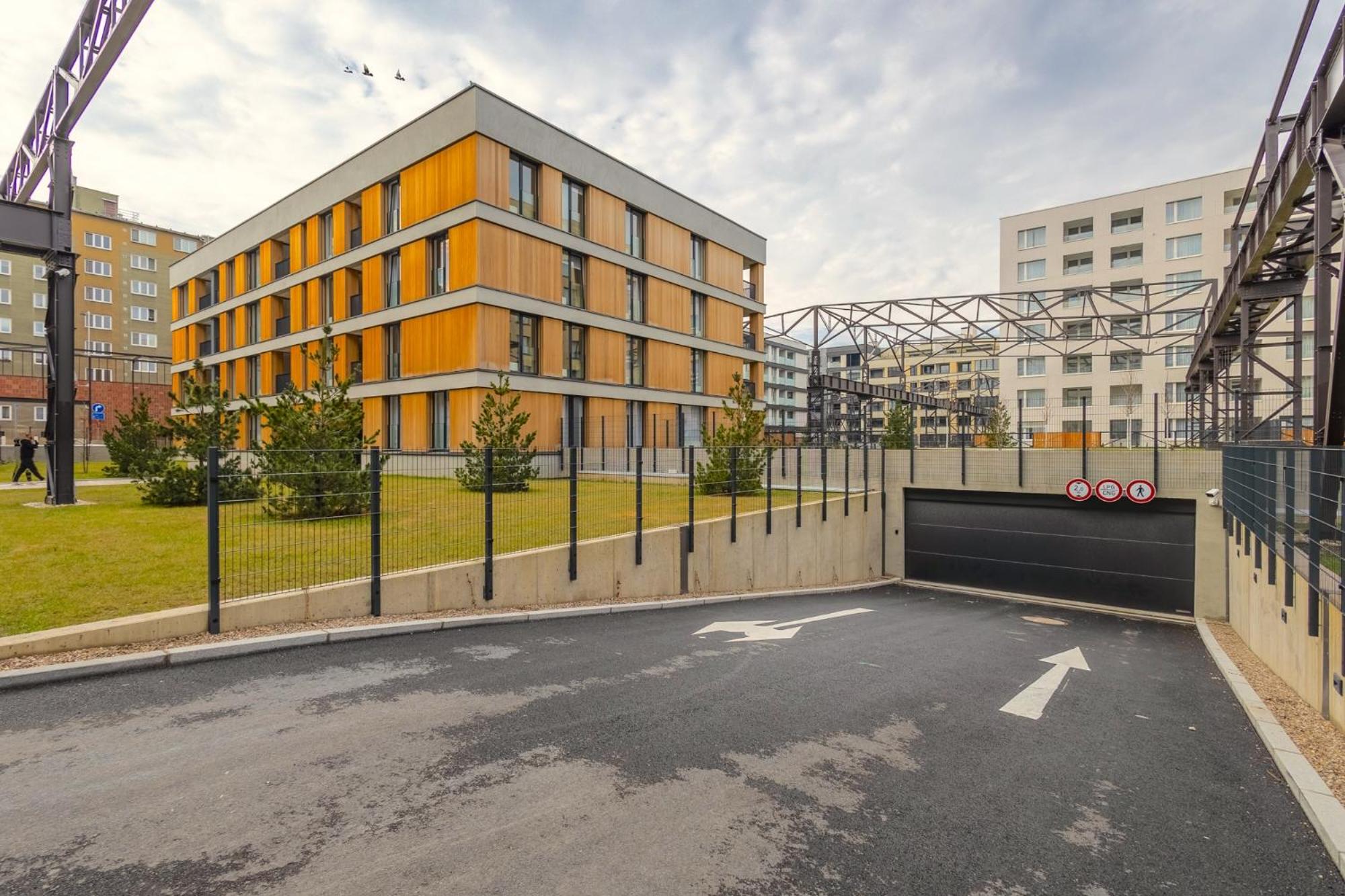 Colorful Apartment - Balcony, Free Parking, by Gravity Prague